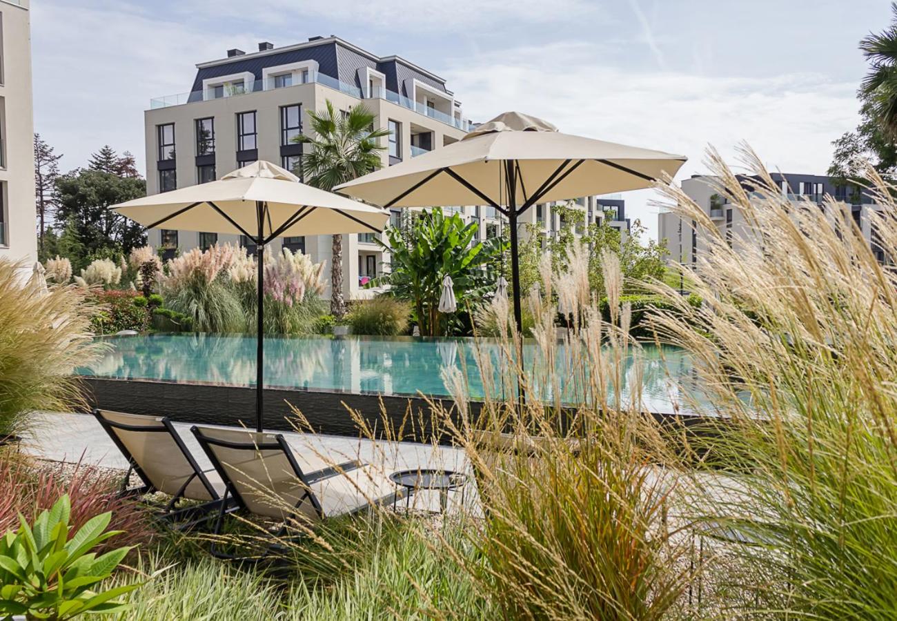 1BD Modern Serenity in Azur Delux Complex by Flat Mаnаger