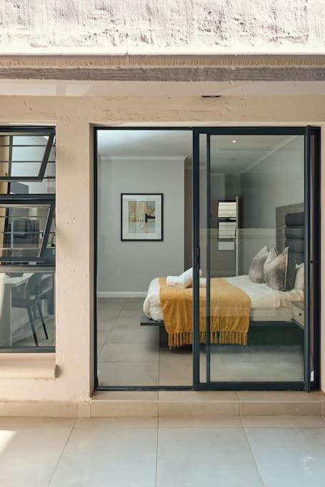 Elegant 1 Bed Apartment 5G Wi-fi Netflix Inverter