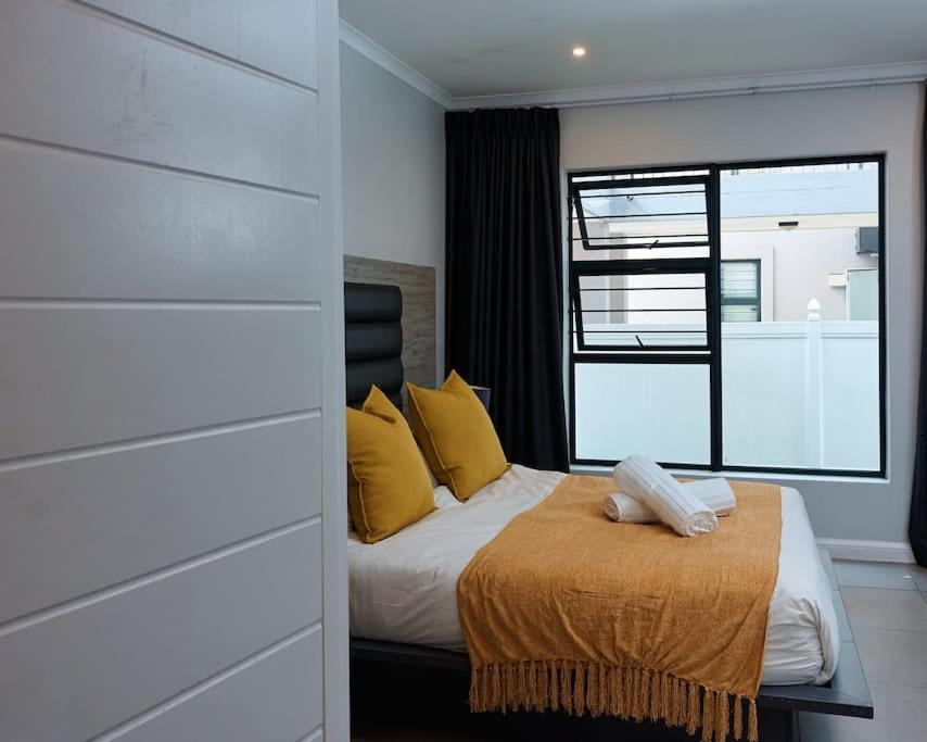 Elegant 1 Bed Apartment 5G Wi-fi Netflix Inverter