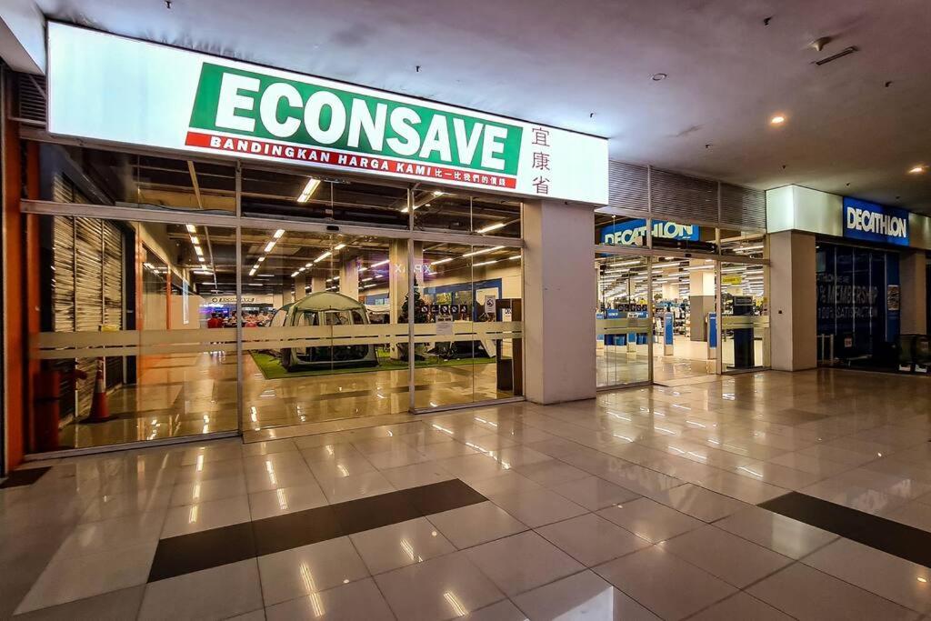 Cosy 5STAR Super Resort Suite Mid Valley KL Sunway with Shopping Mall