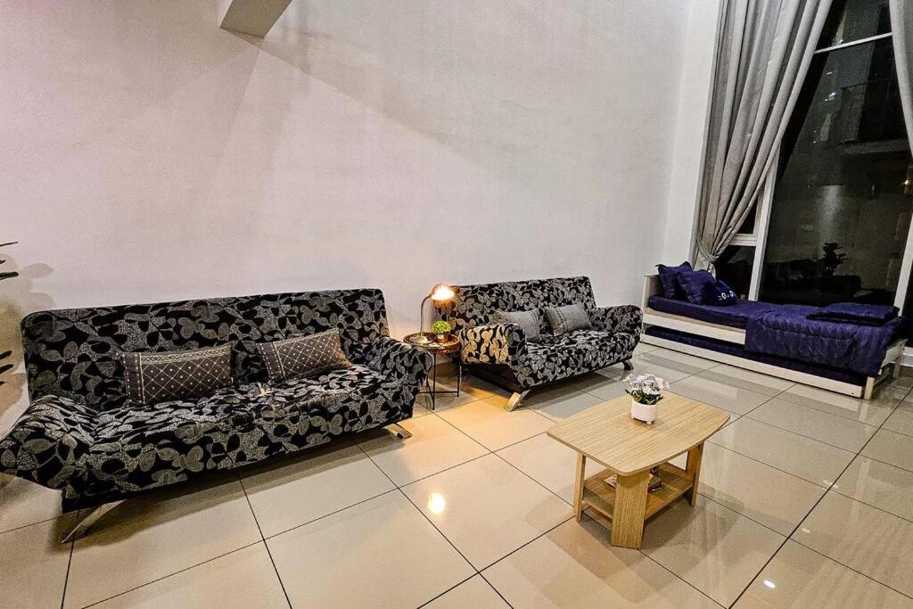 Cosy 5STAR Super Resort Suite Mid Valley KL Sunway with Shopping Mall