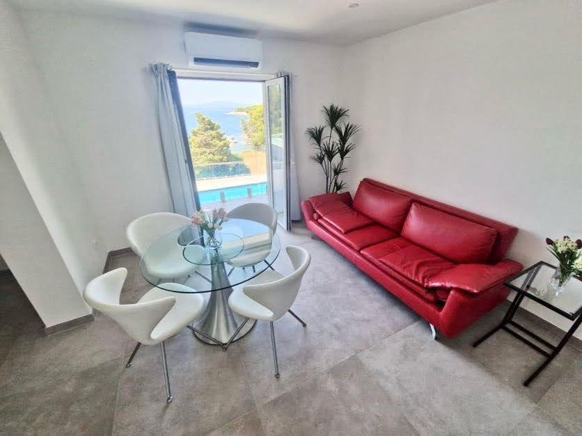 Suha Punta LUXURY apartments first row to the sea view 4