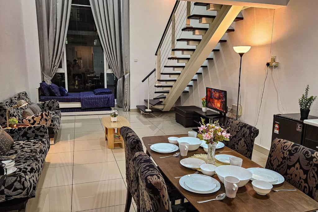 Cosy 5STAR Super Resort Suite Mid Valley KL Sunway with Shopping Mall