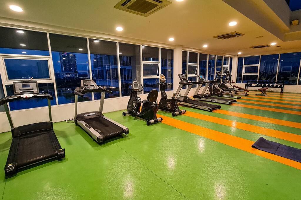 Cosy 5STAR Super Resort Suite Mid Valley KL Sunway with Shopping Mall