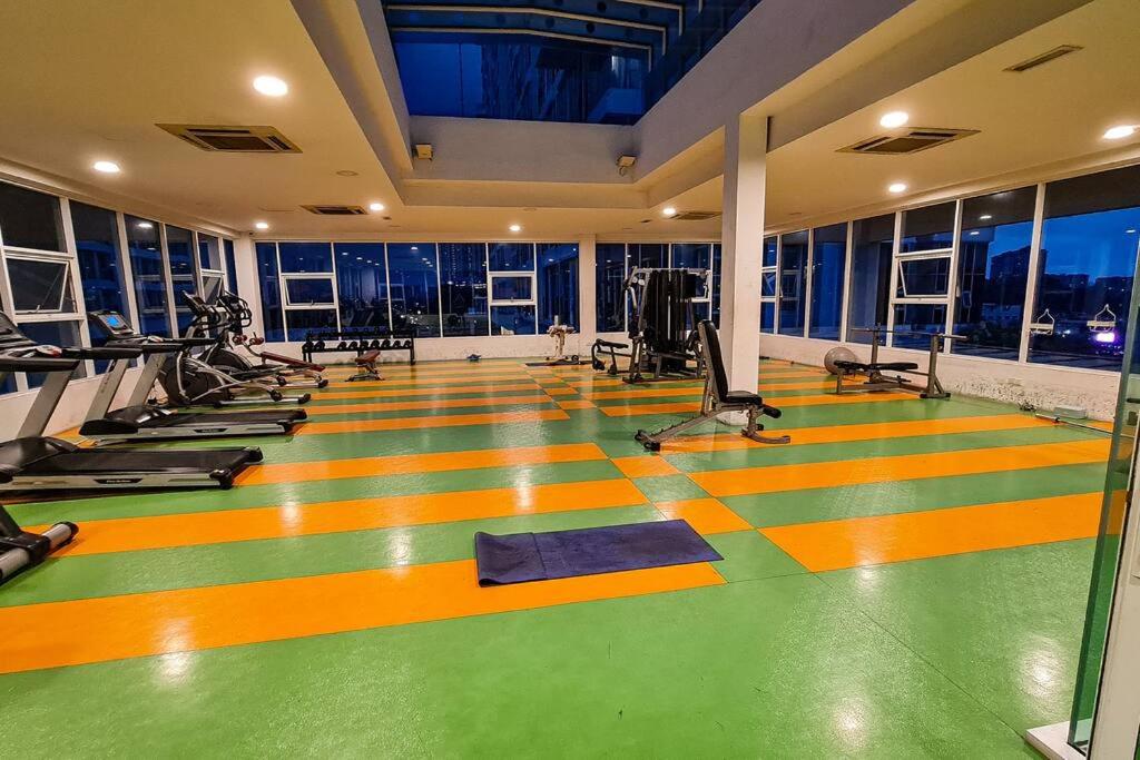 Cosy 5STAR Super Resort Suite Mid Valley KL Sunway with Shopping Mall