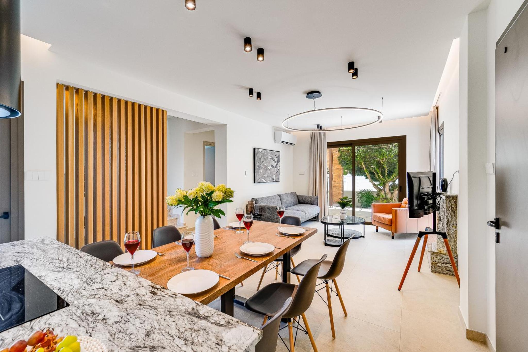 Villa Dara by Ezoria Villas