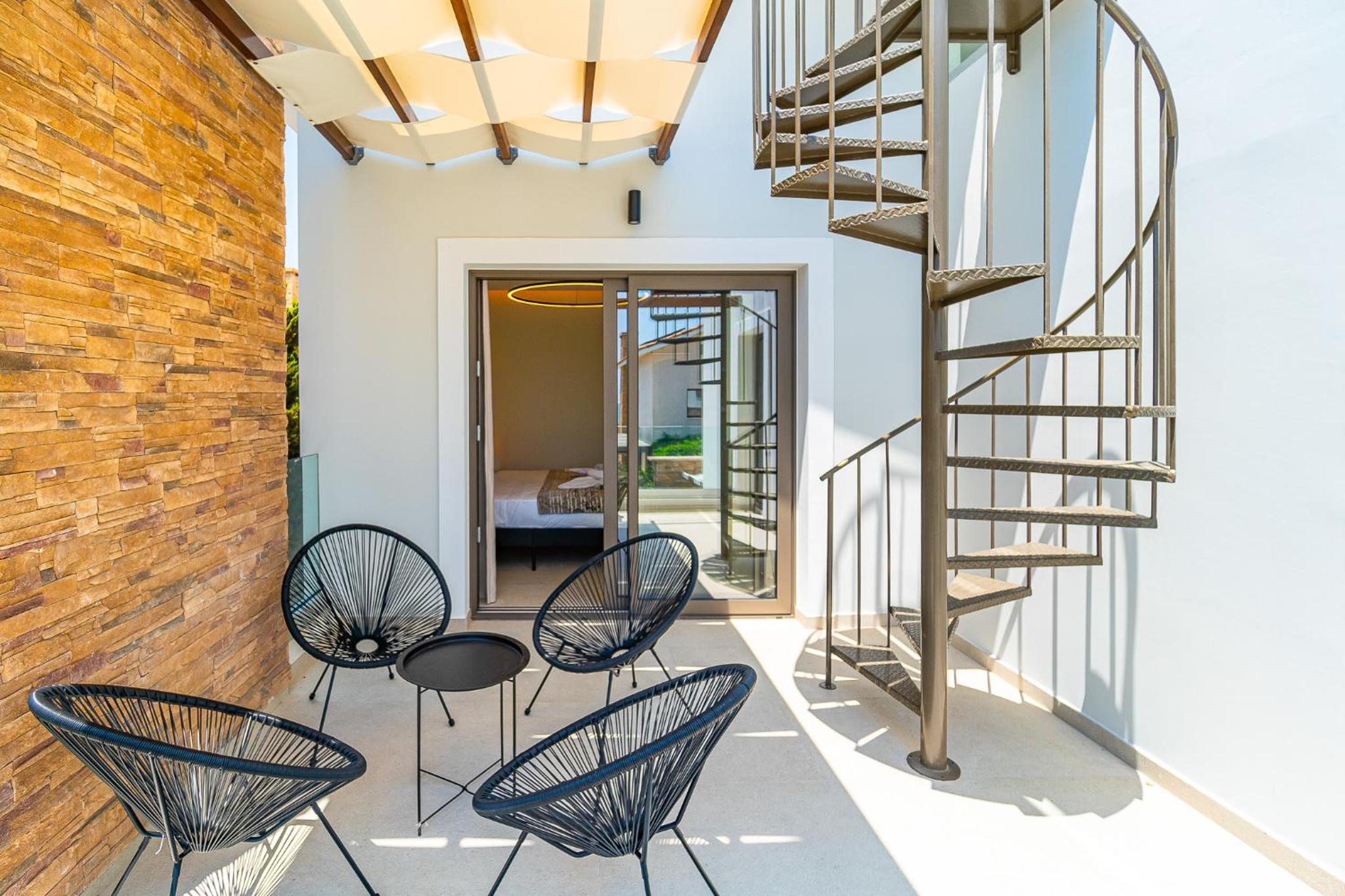 Villa Dara by Ezoria Villas
