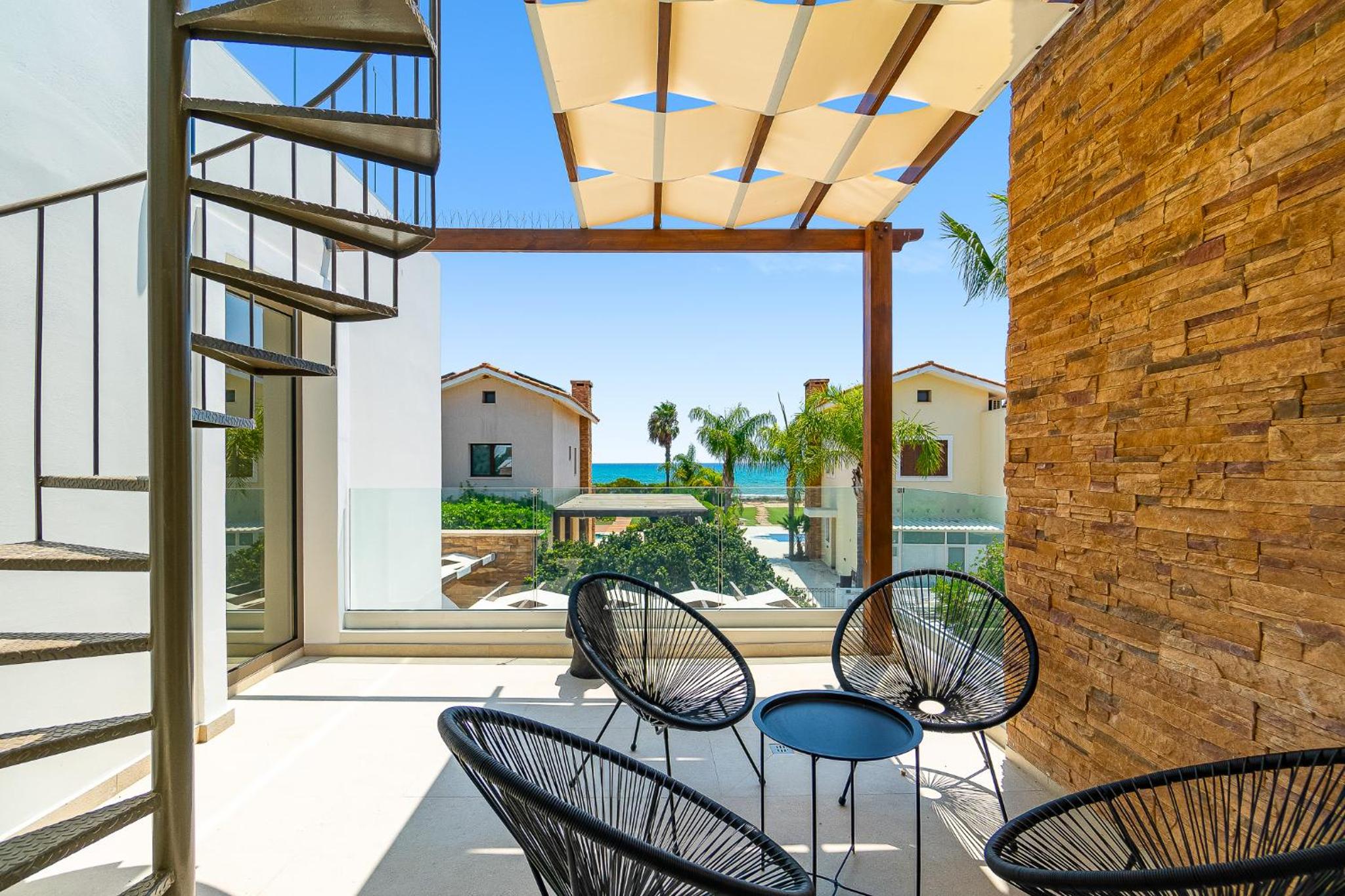 Villa Dara by Ezoria Villas