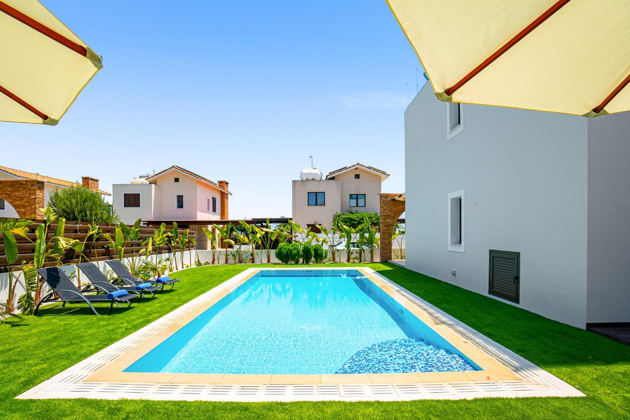 Villa Dara by Ezoria Villas