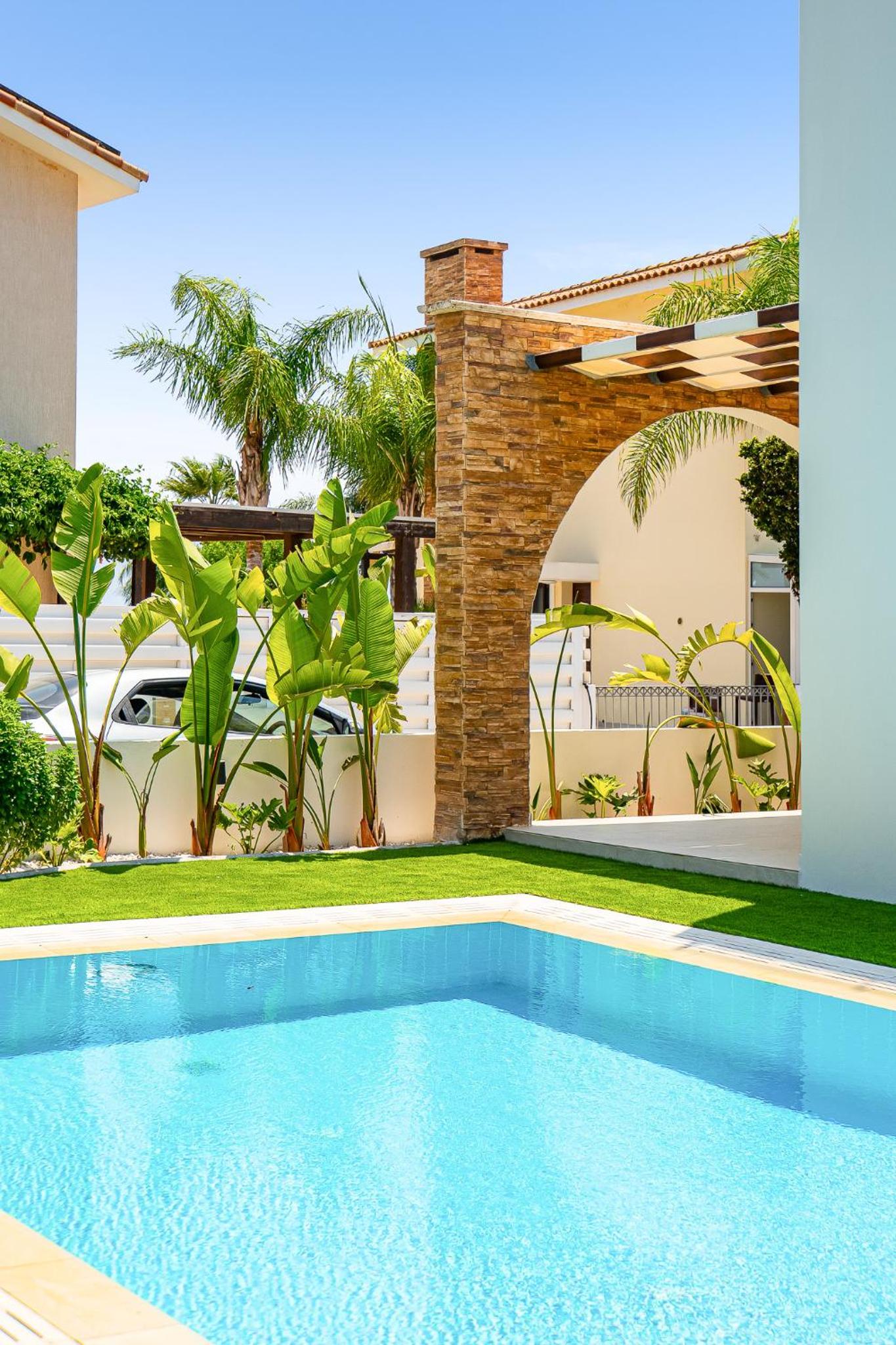 Villa Dara by Ezoria Villas