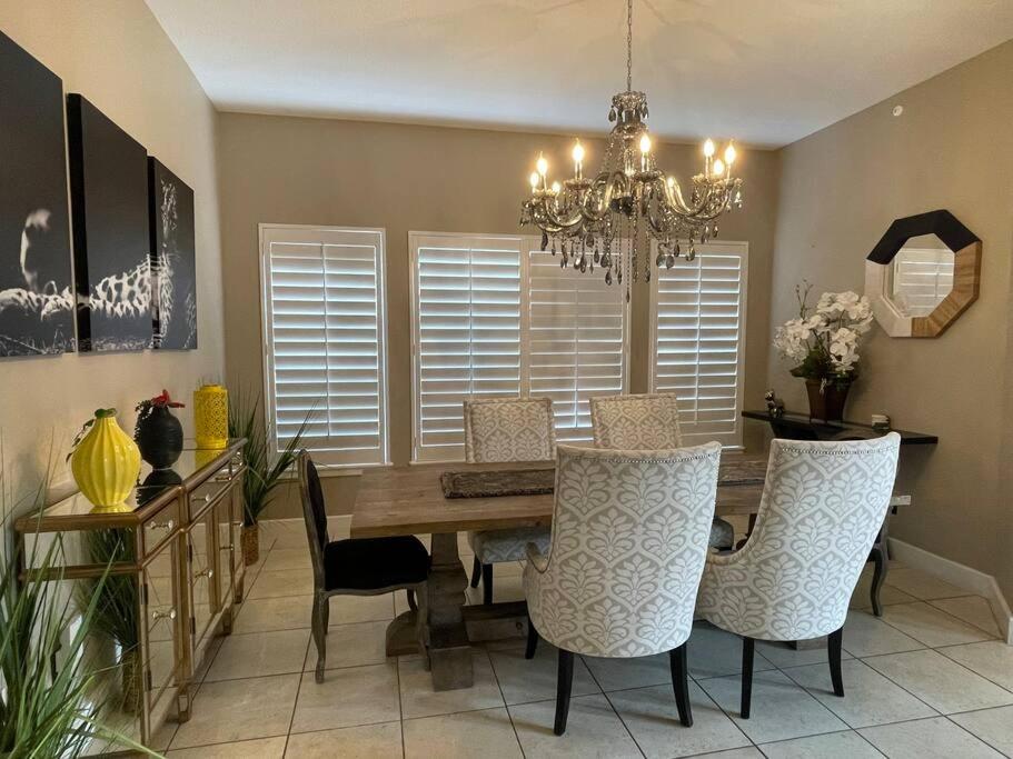WANDERLUST villa near GALLERIA MALL