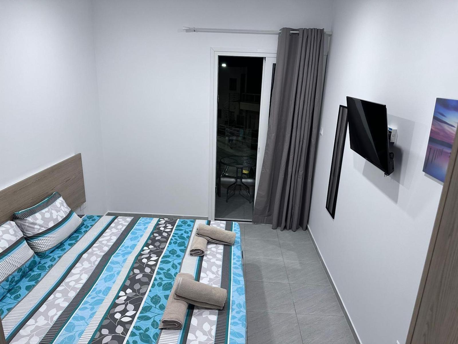 Ivi Apartments