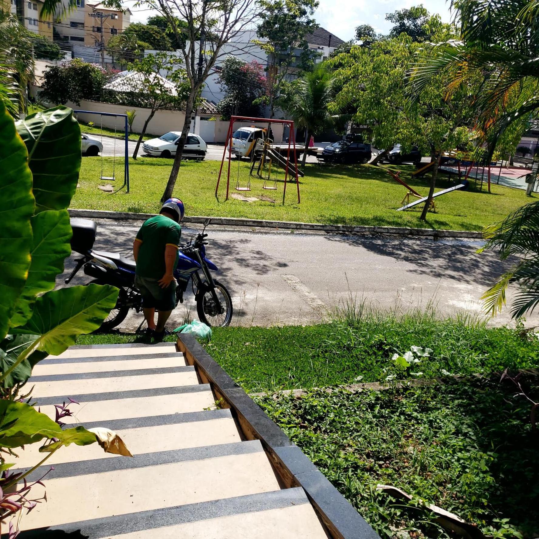 Piscina Churrasqueira e paz Casa de Campo da Jeanne em Campo Grande, Rio de Janeiro