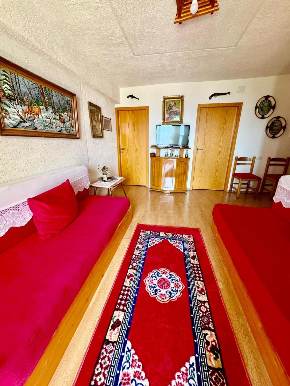 Kubeja Guest House