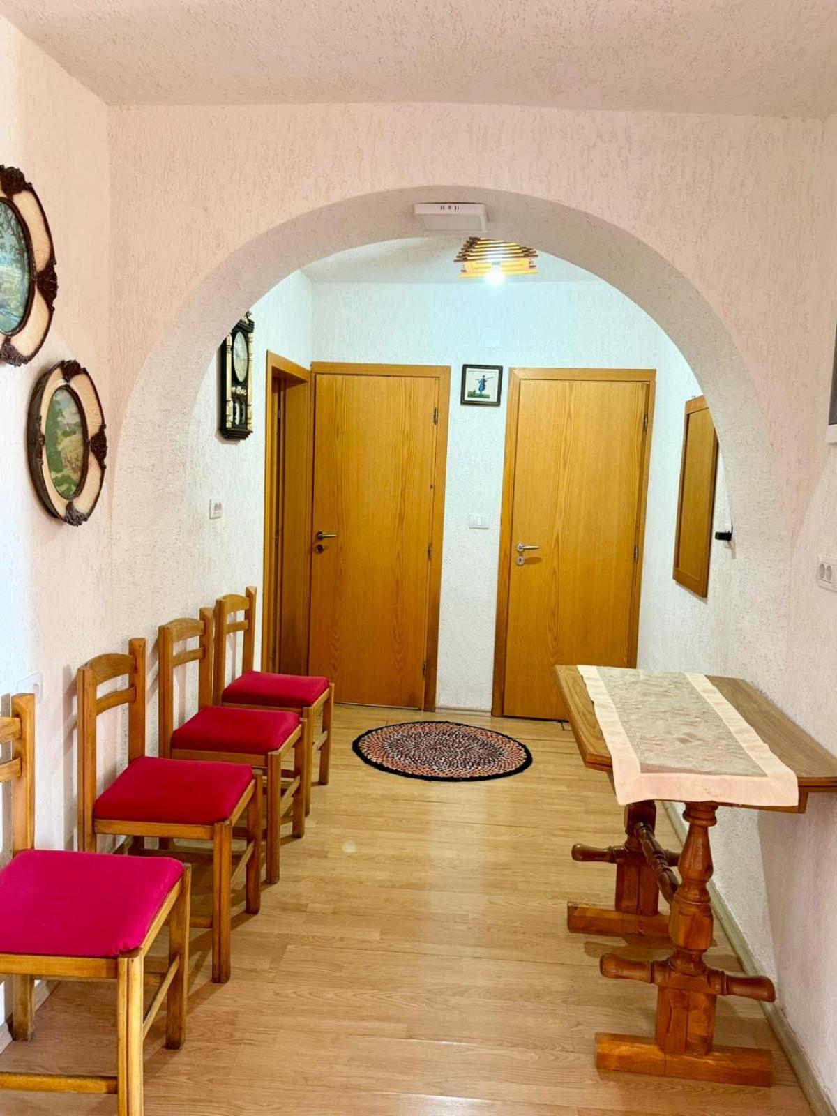 Kubeja Guest House