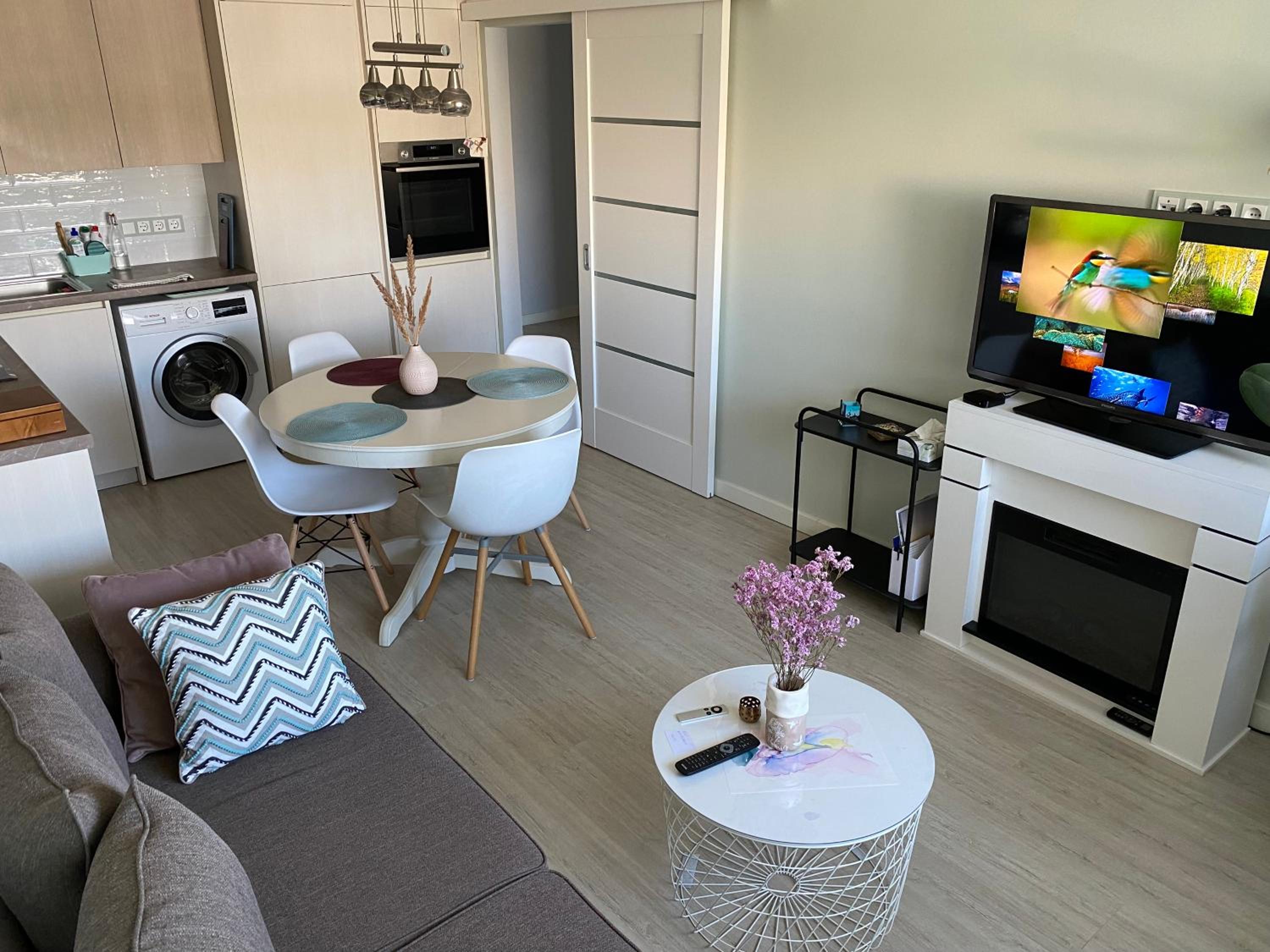 Sunny Home