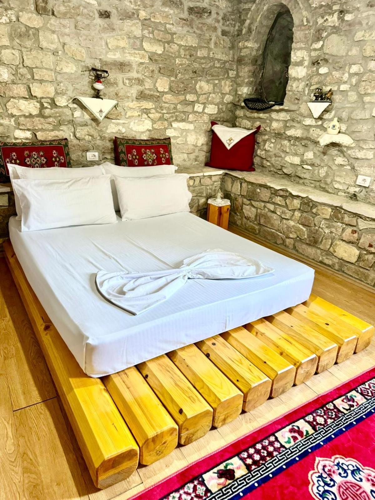 Kubeja Guest House