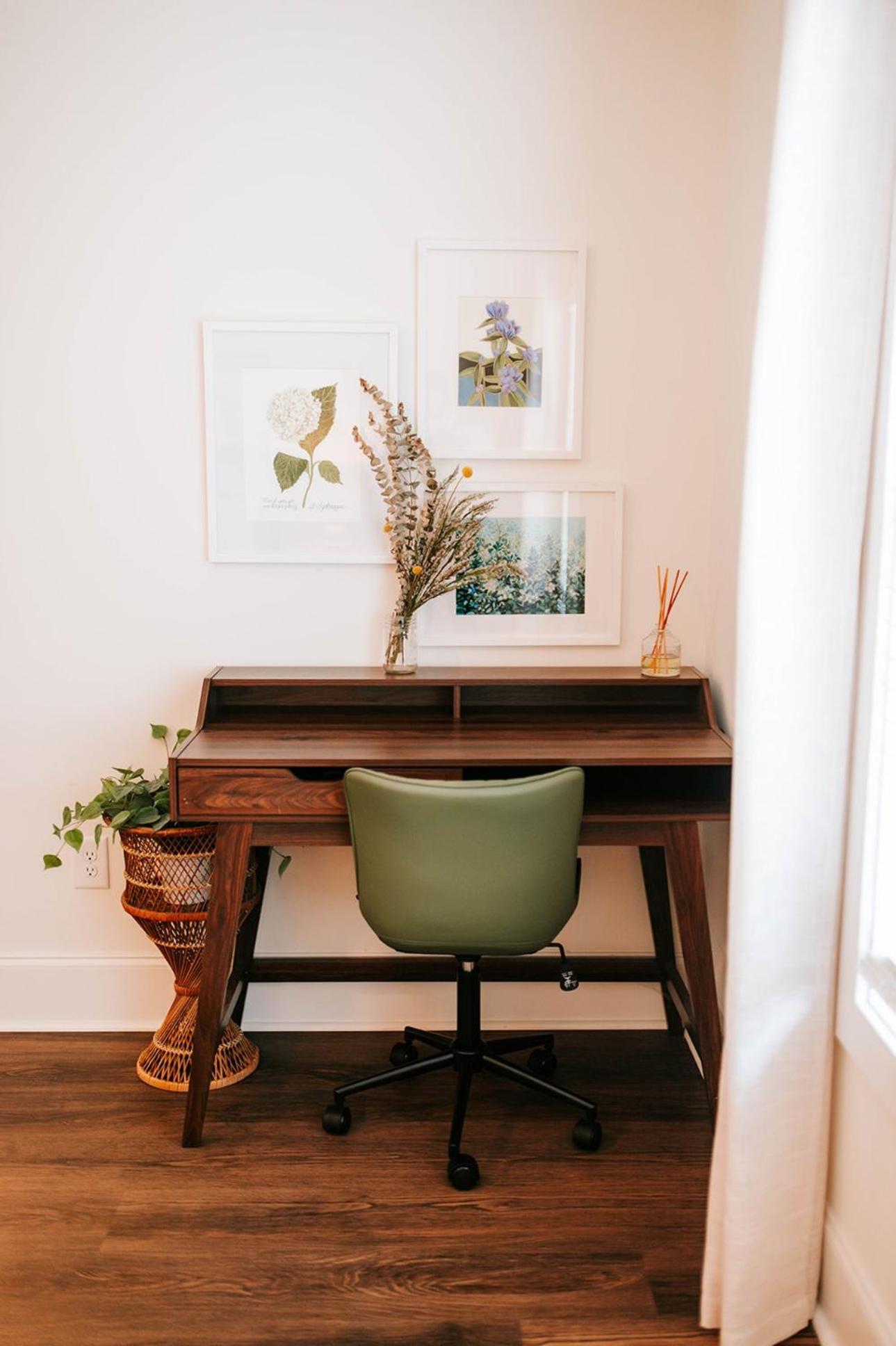 Bright Artist's Cottage-Mins to Downtown, Campus view 5