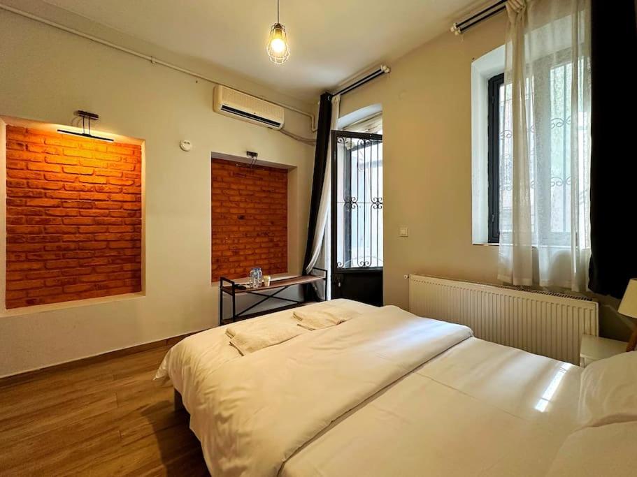 Apartment in Taksim Square
