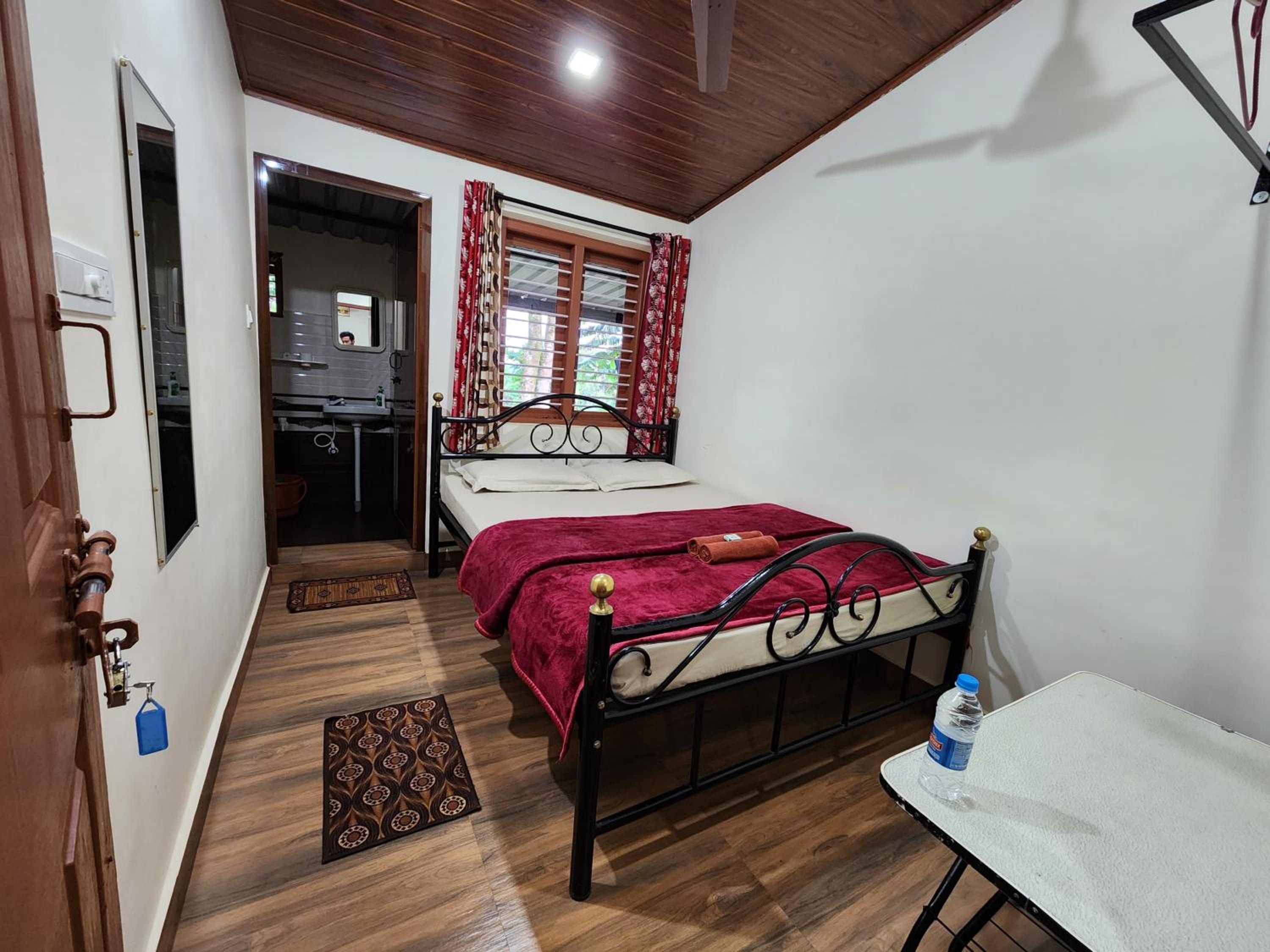 THAMANE Homestay Family Cottage