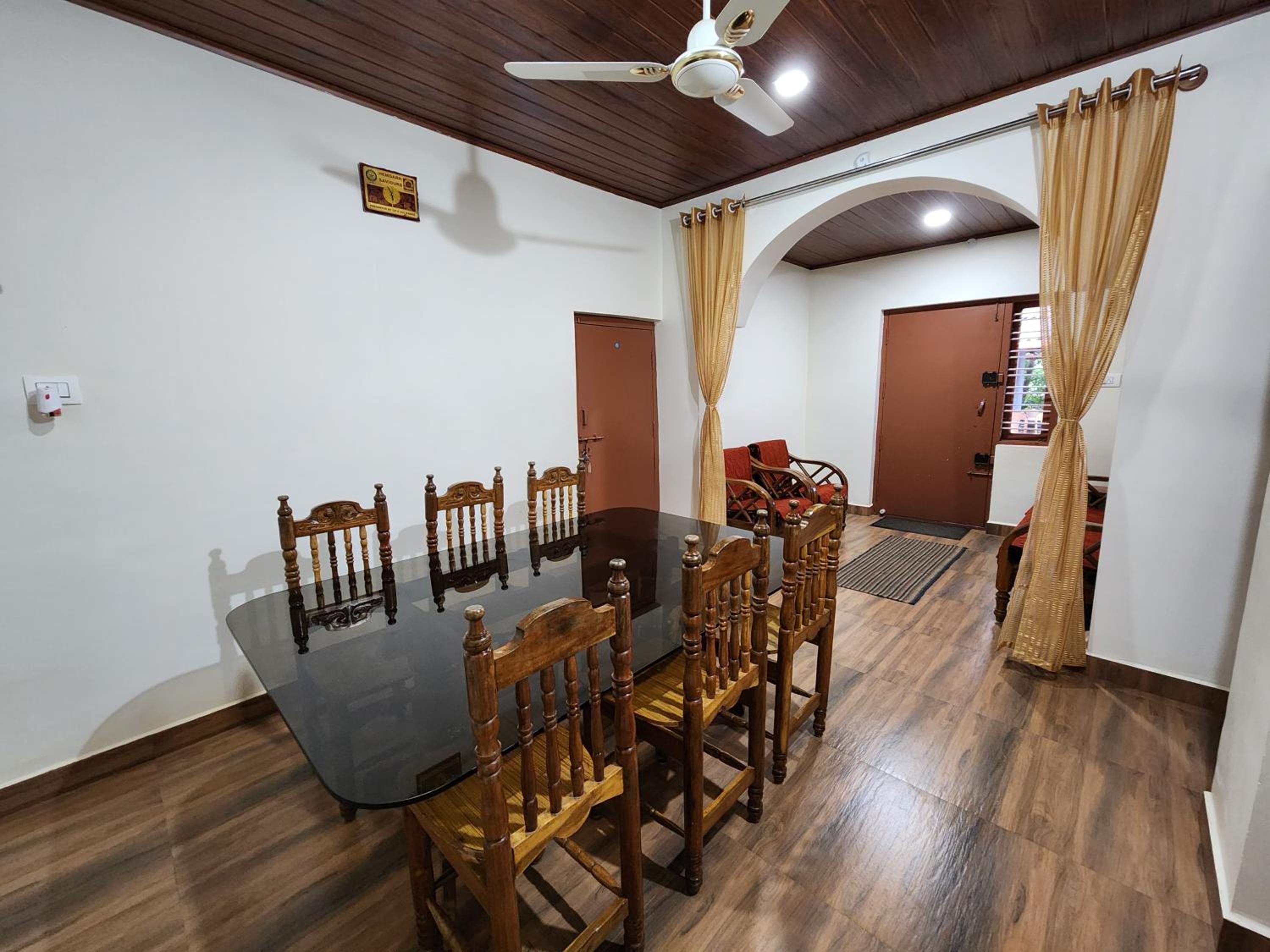 THAMANE Homestay Family Cottage
