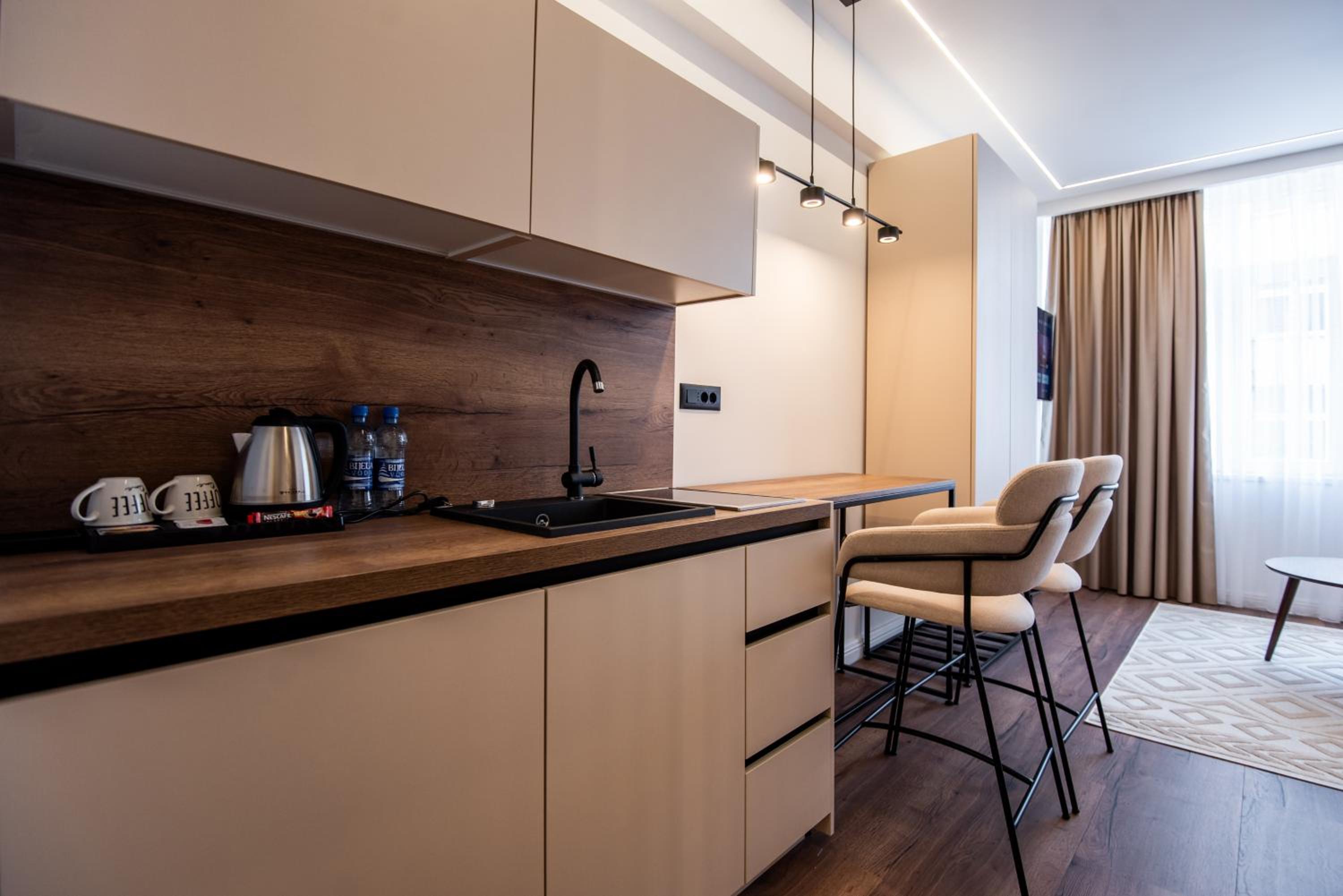 Bel Air Apartments