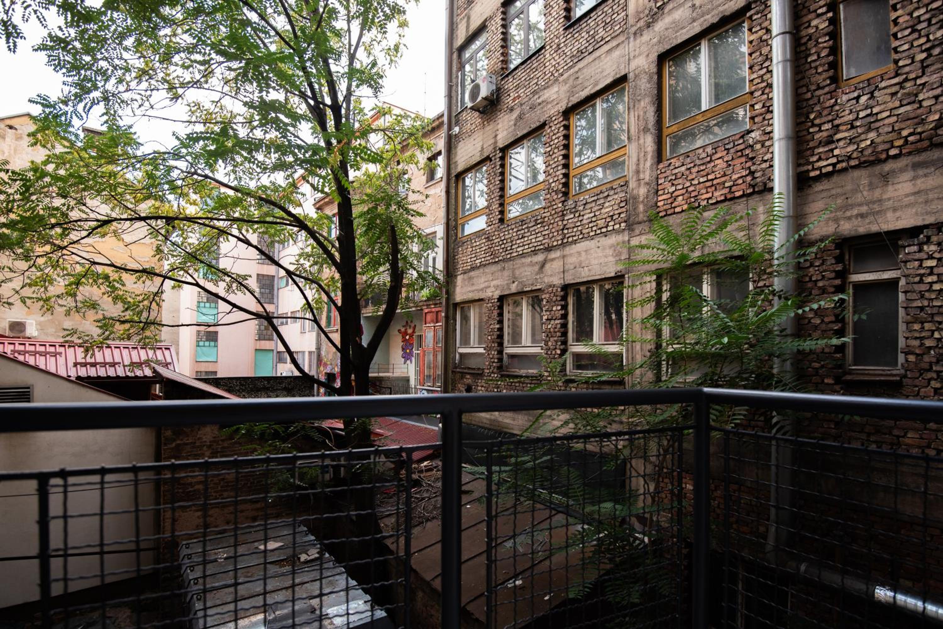 Bel Air Apartments