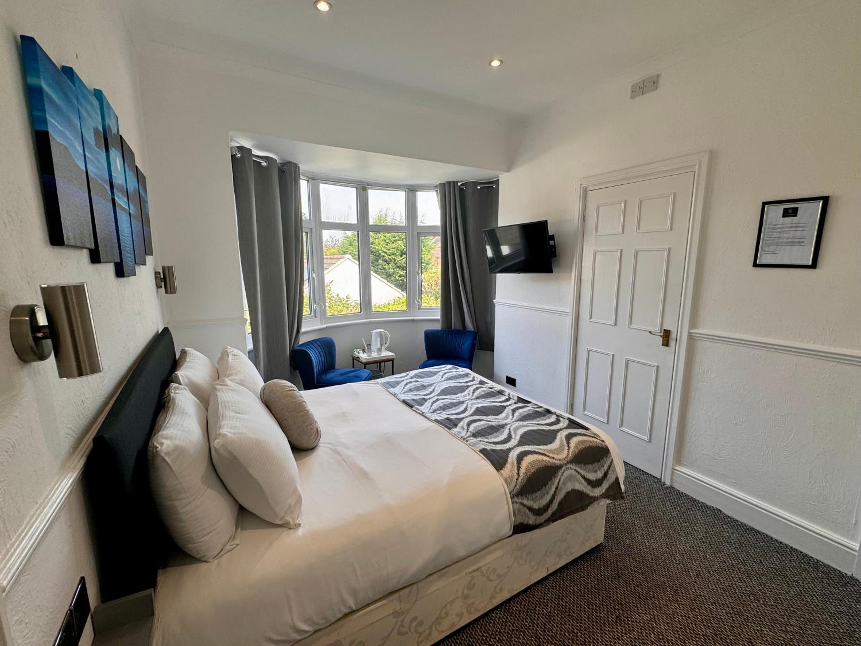 Loughborough Vacations - Charnwood Regency Guest House - Property Image 4