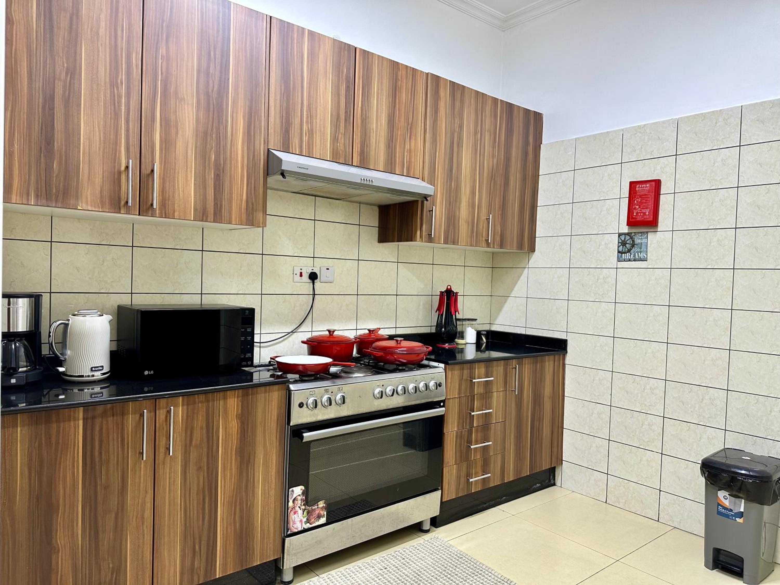 Homely 3-bedroom Apartment at Victoria Place view 2