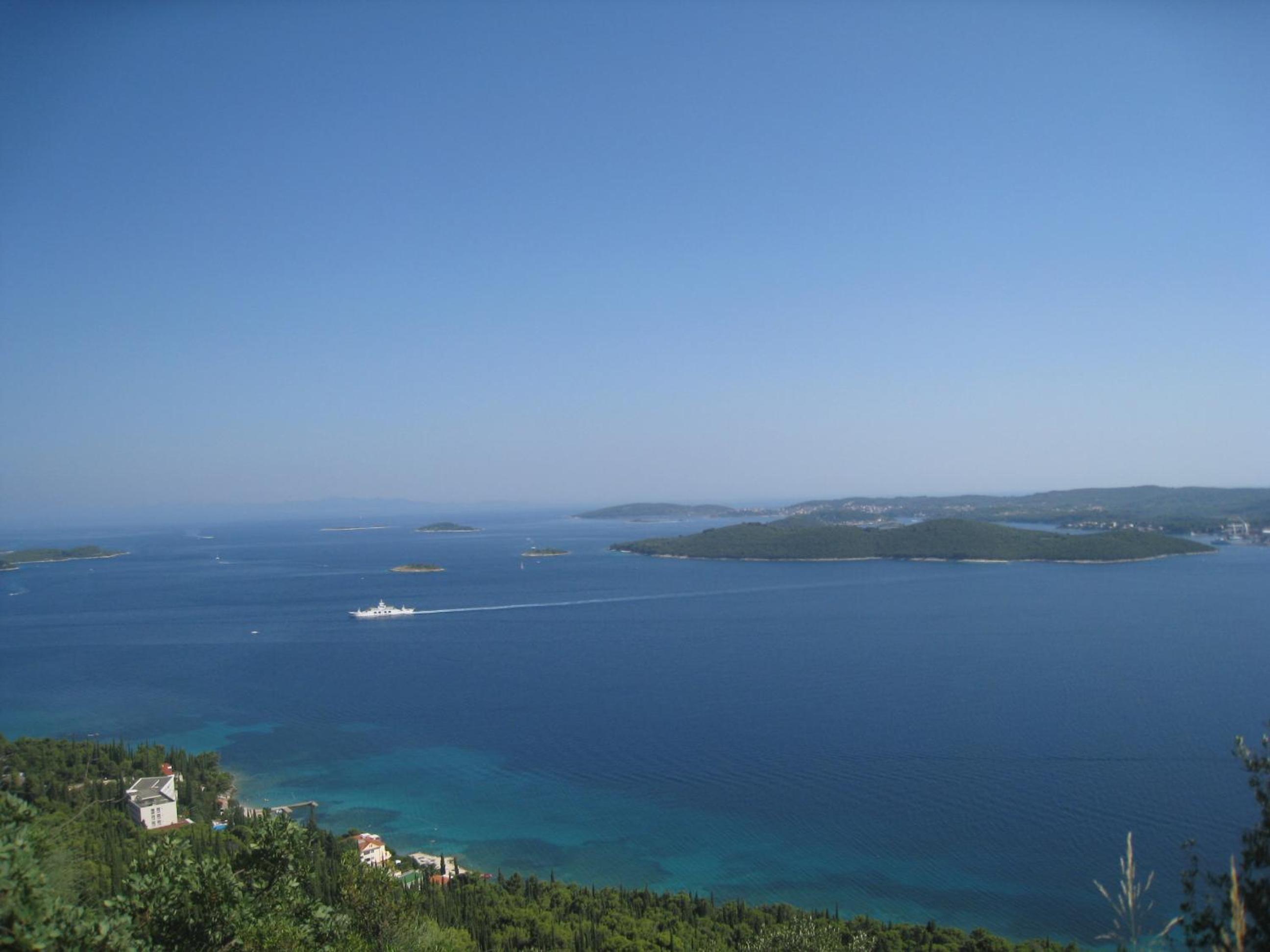 SUNNY BLUE