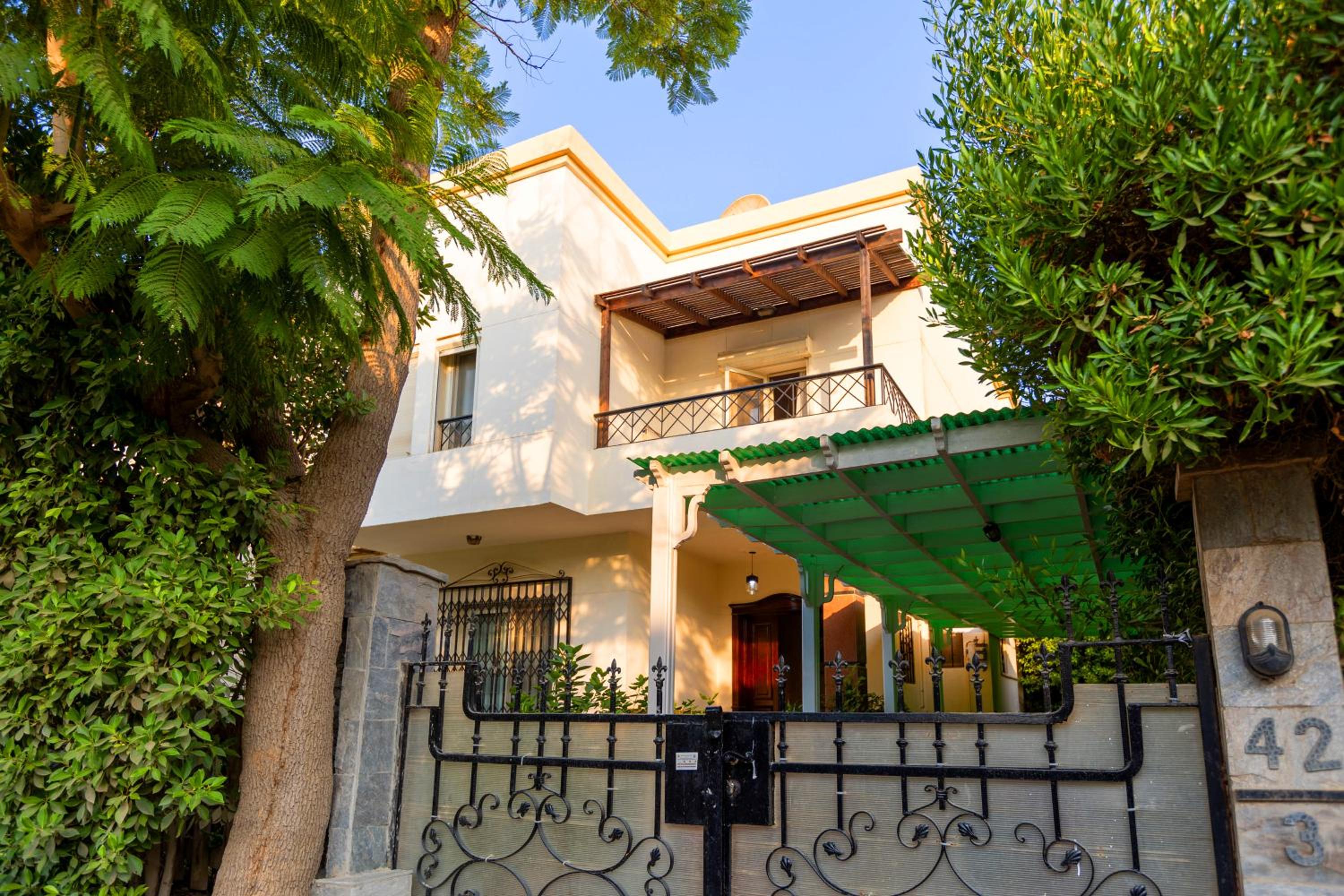 Host Prime - Classic villa in rehab city