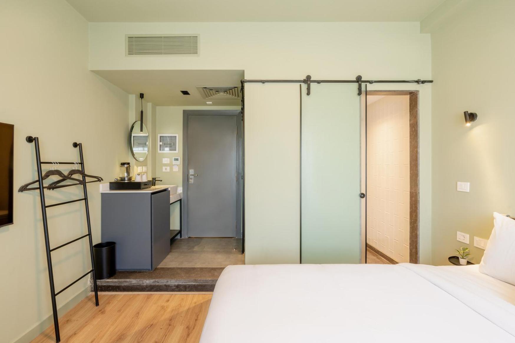 grey l studio apartments Downtown Cairo Ouzonian House