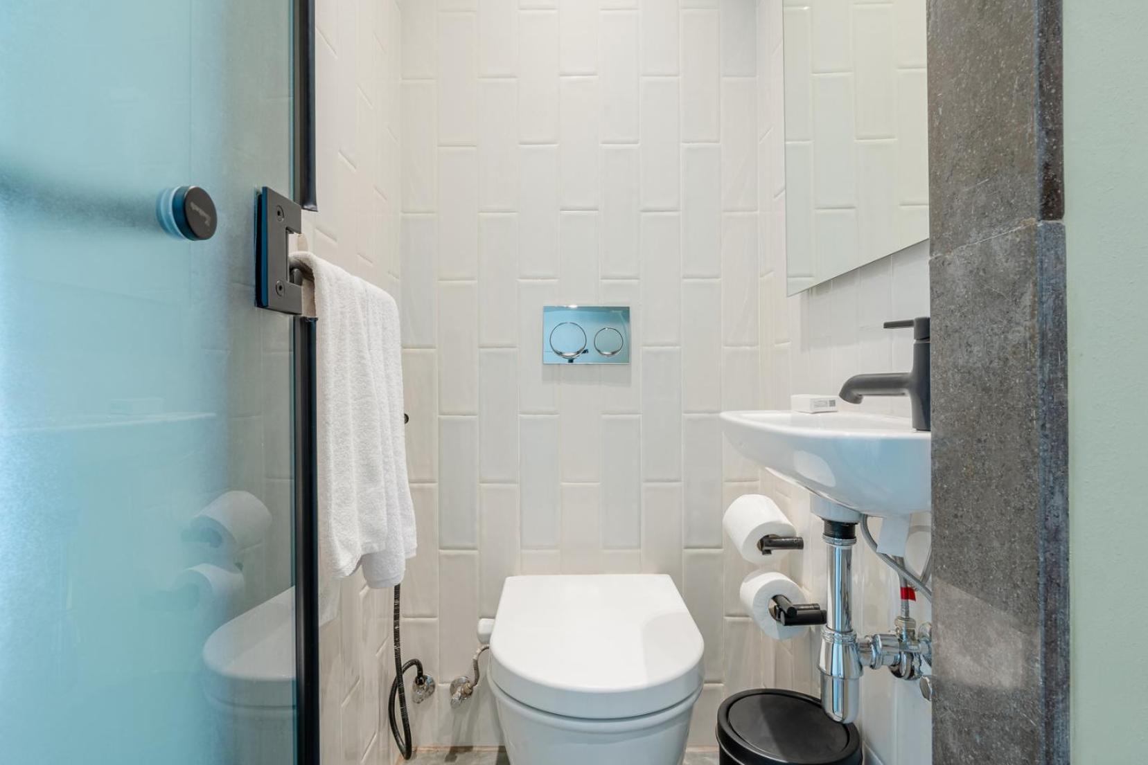 grey l studio apartments Downtown Cairo Ouzonian House