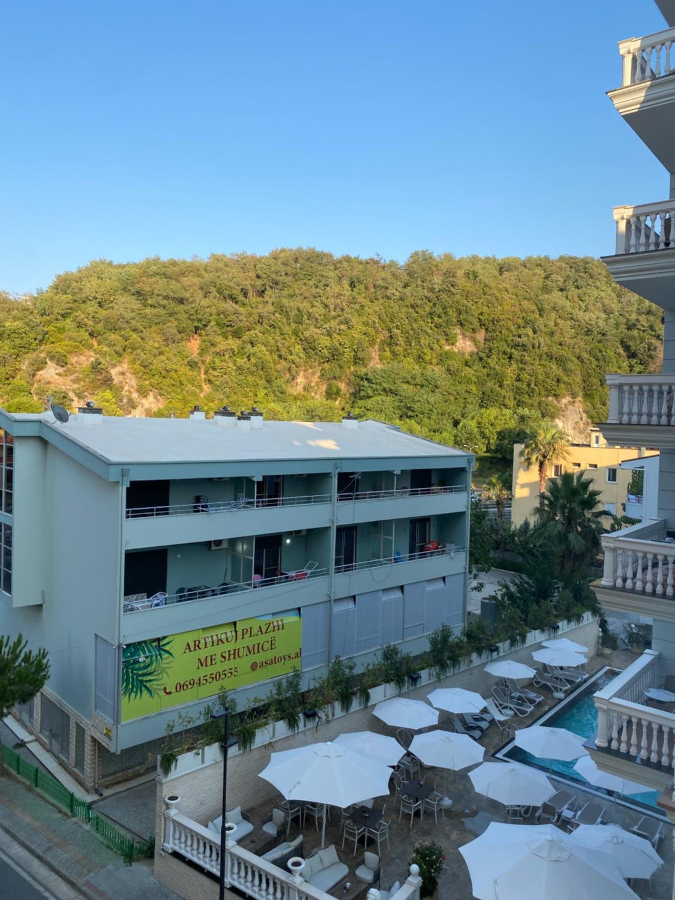 Besi Apartments