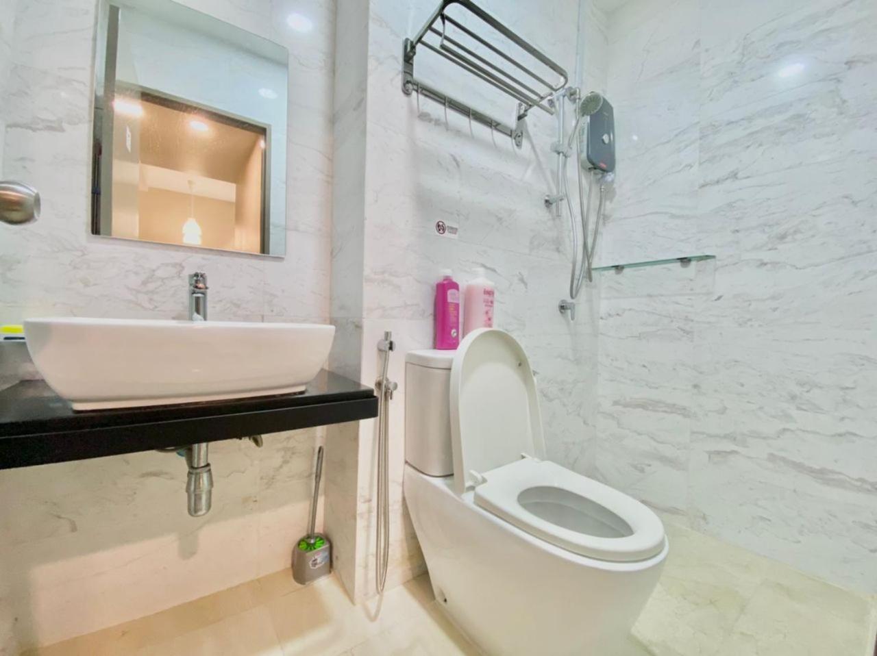 Silverscape Residence 2 Bedrooms Suite by MJ Holiday