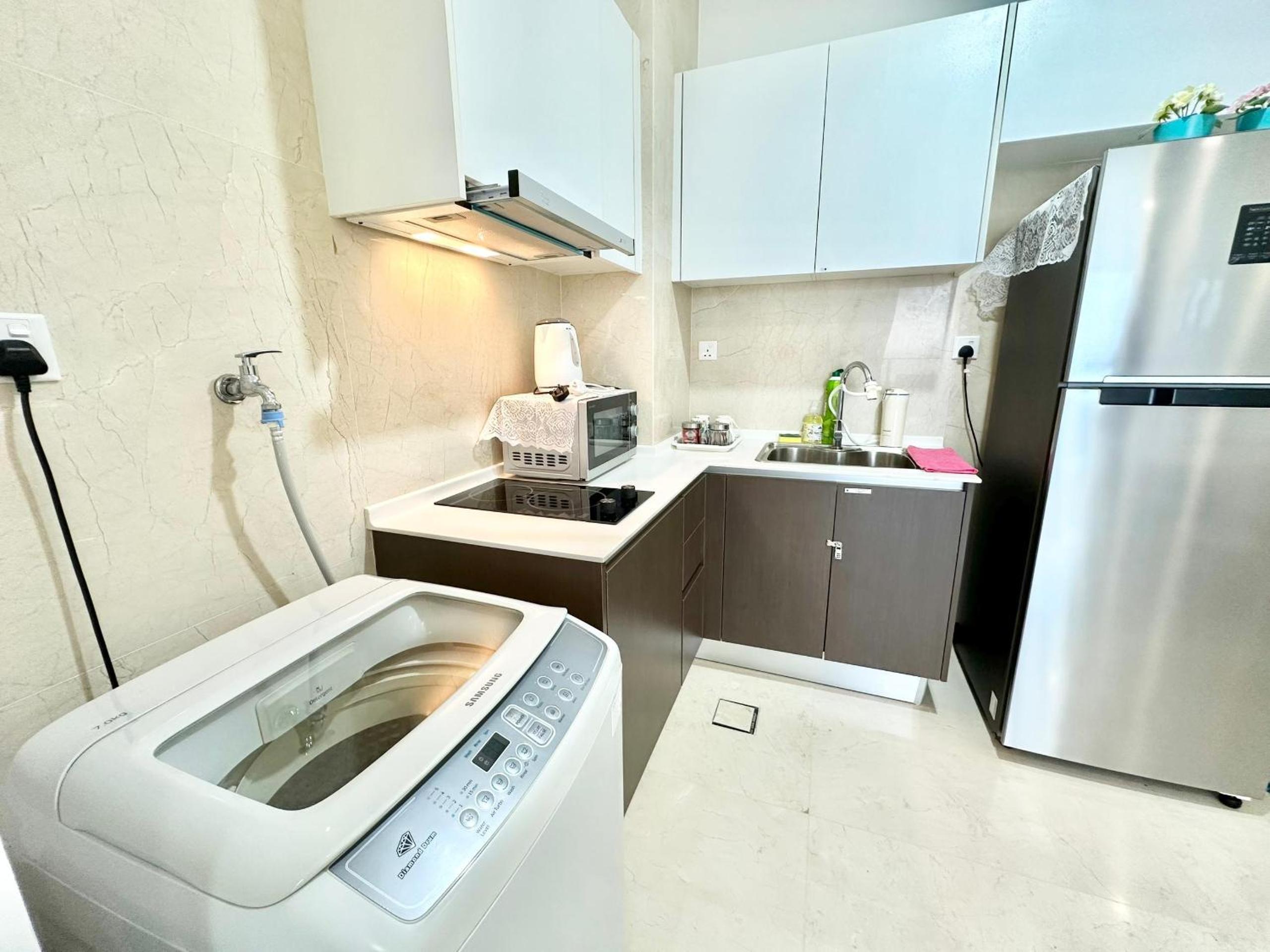 Silverscape Residence 2 Bedrooms Suite by MJ Holiday