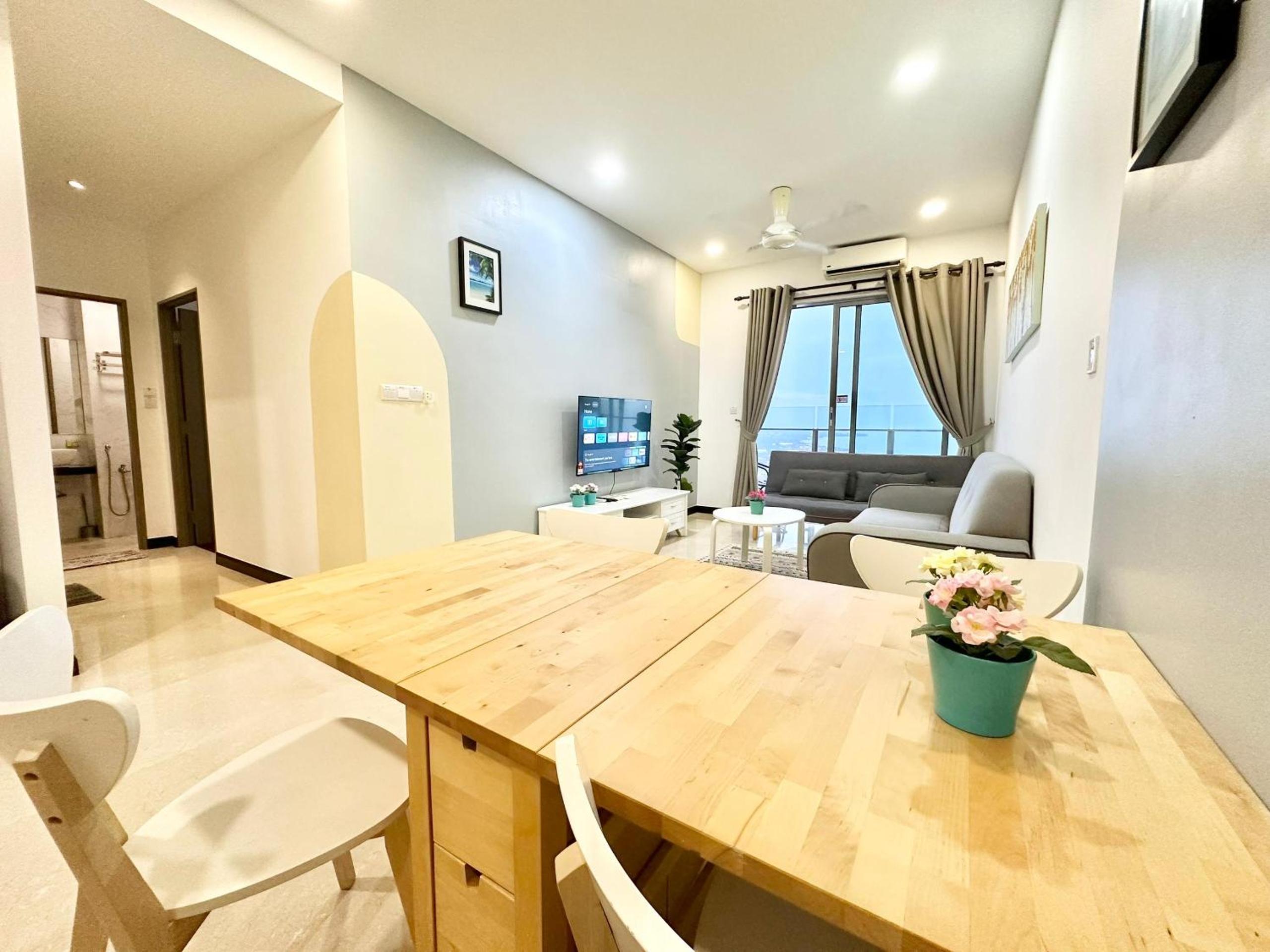 Silverscape Residence 2 Bedrooms Suite by MJ Holiday