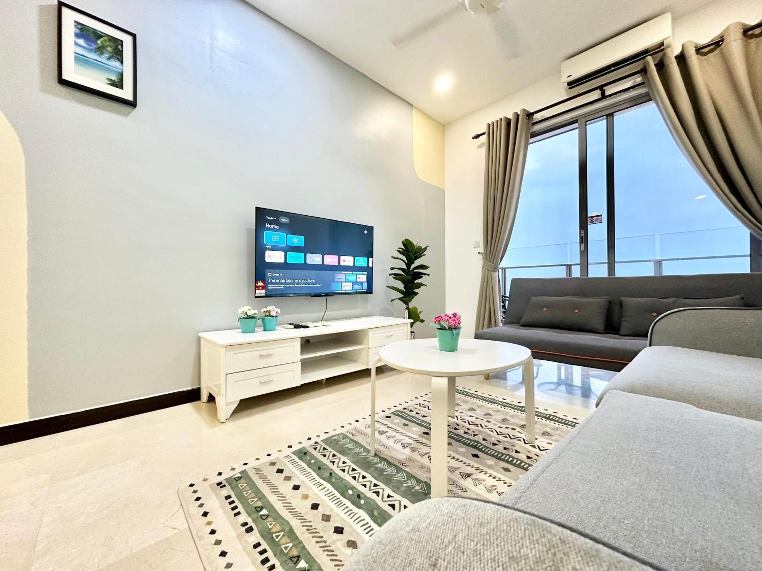 Silverscape Residence 2 Bedrooms Suite by MJ Holiday