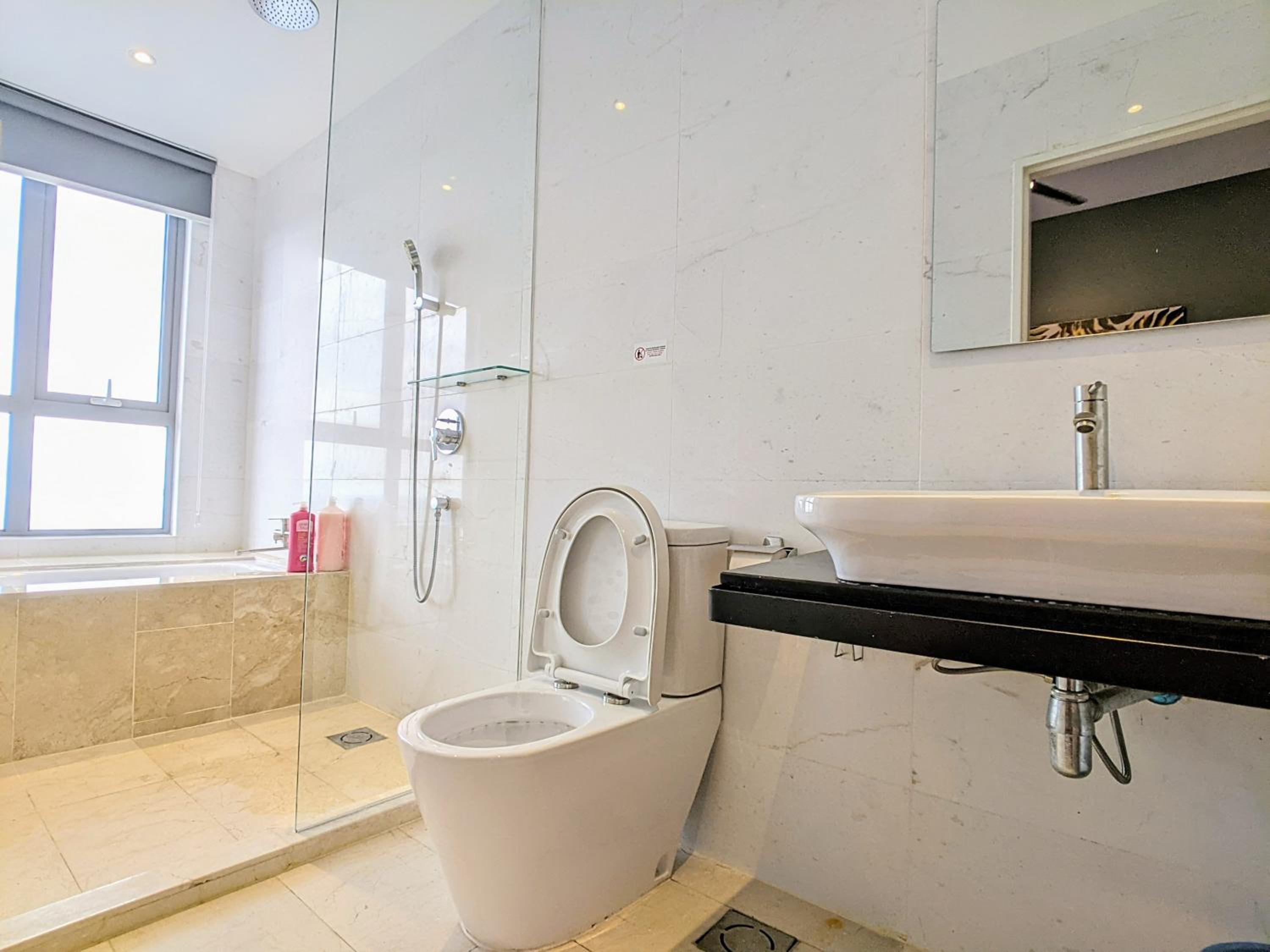 Silverscape Residence 2 Bedrooms Suite by MJ Holiday
