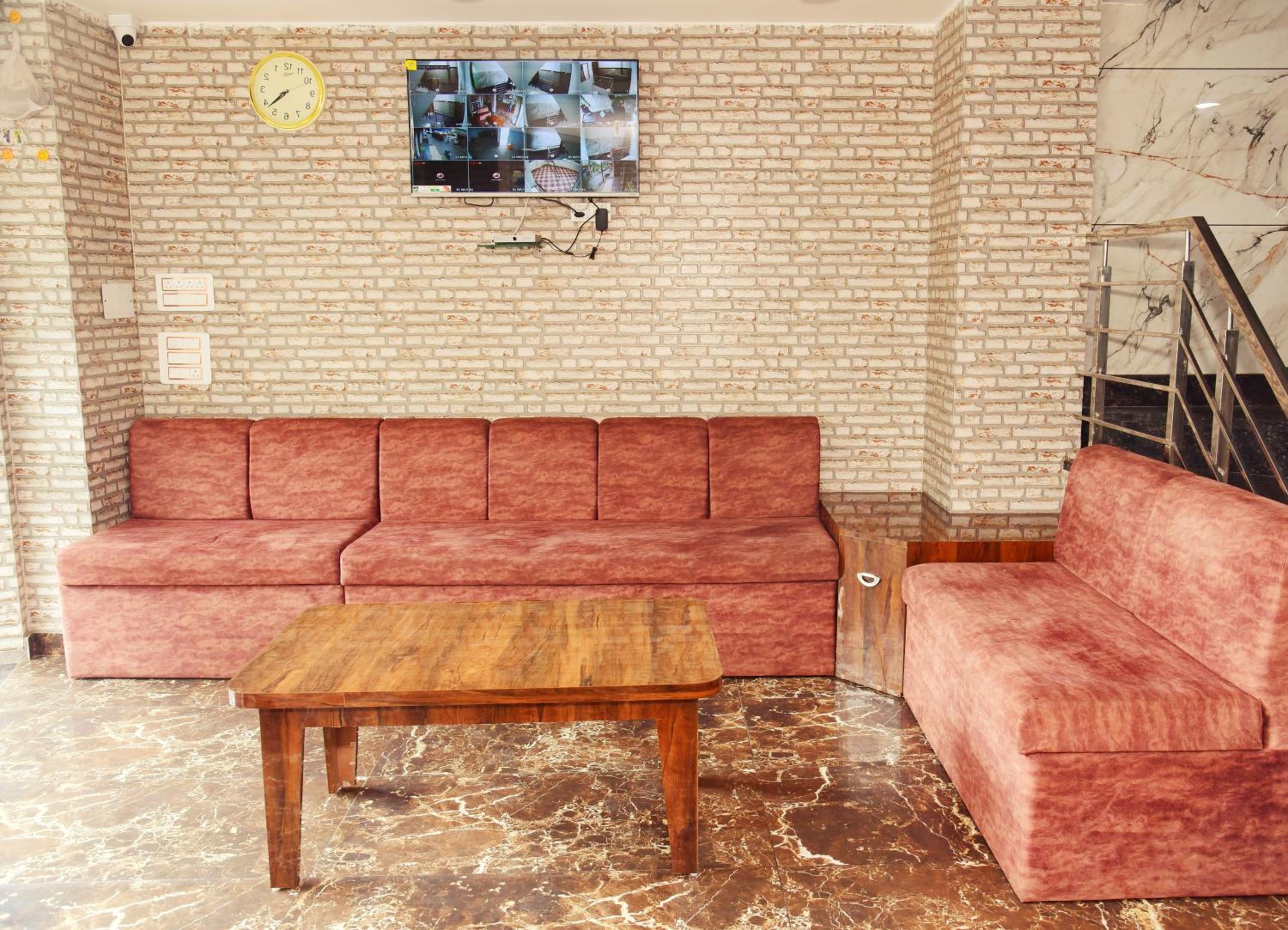 Hotel Elegance, Katra view 5