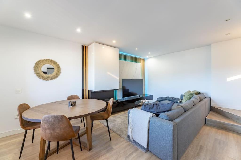 Renovated townhouse walk to beach and golf RDR417