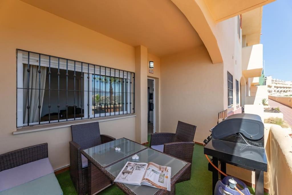 Renovated townhouse walk to beach and golf RDR417
