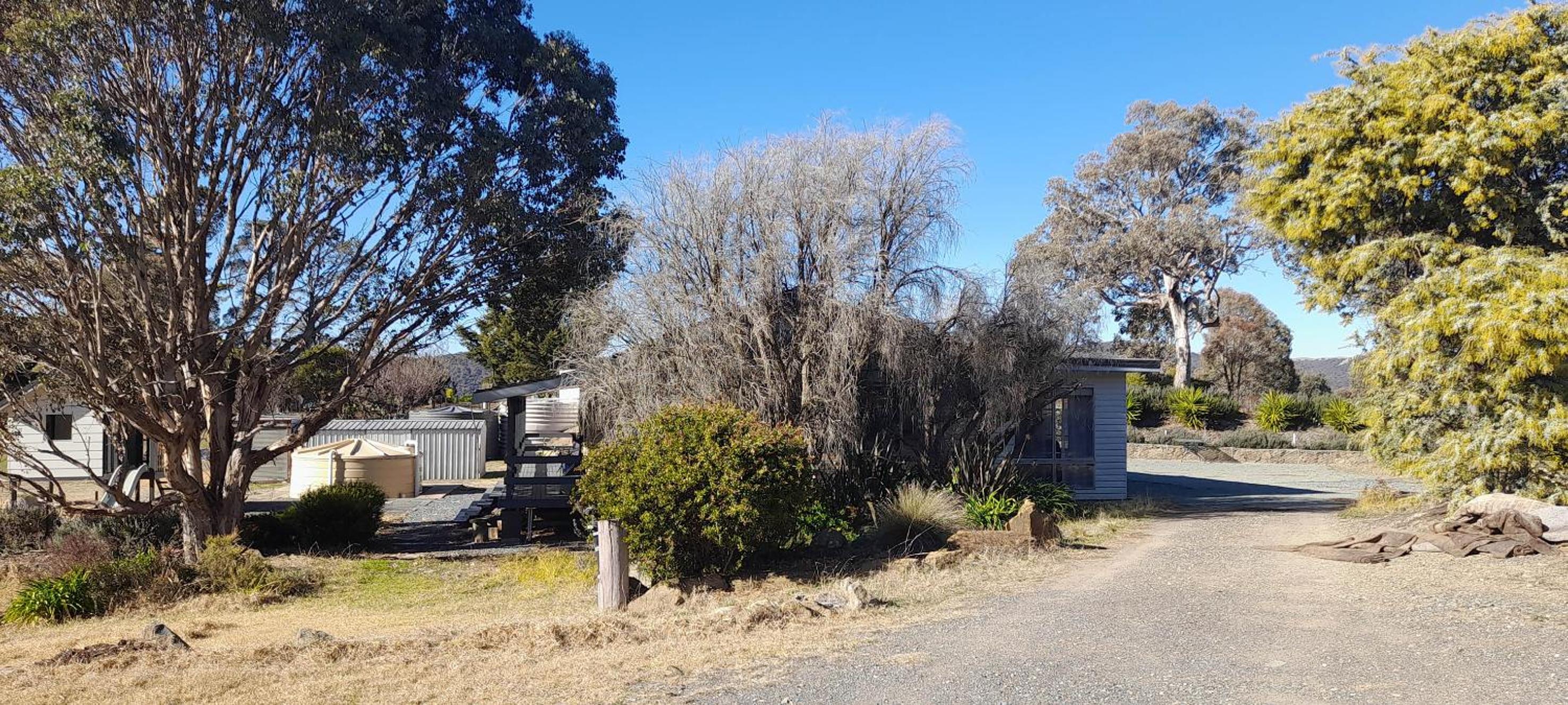 Country Cottage in Town