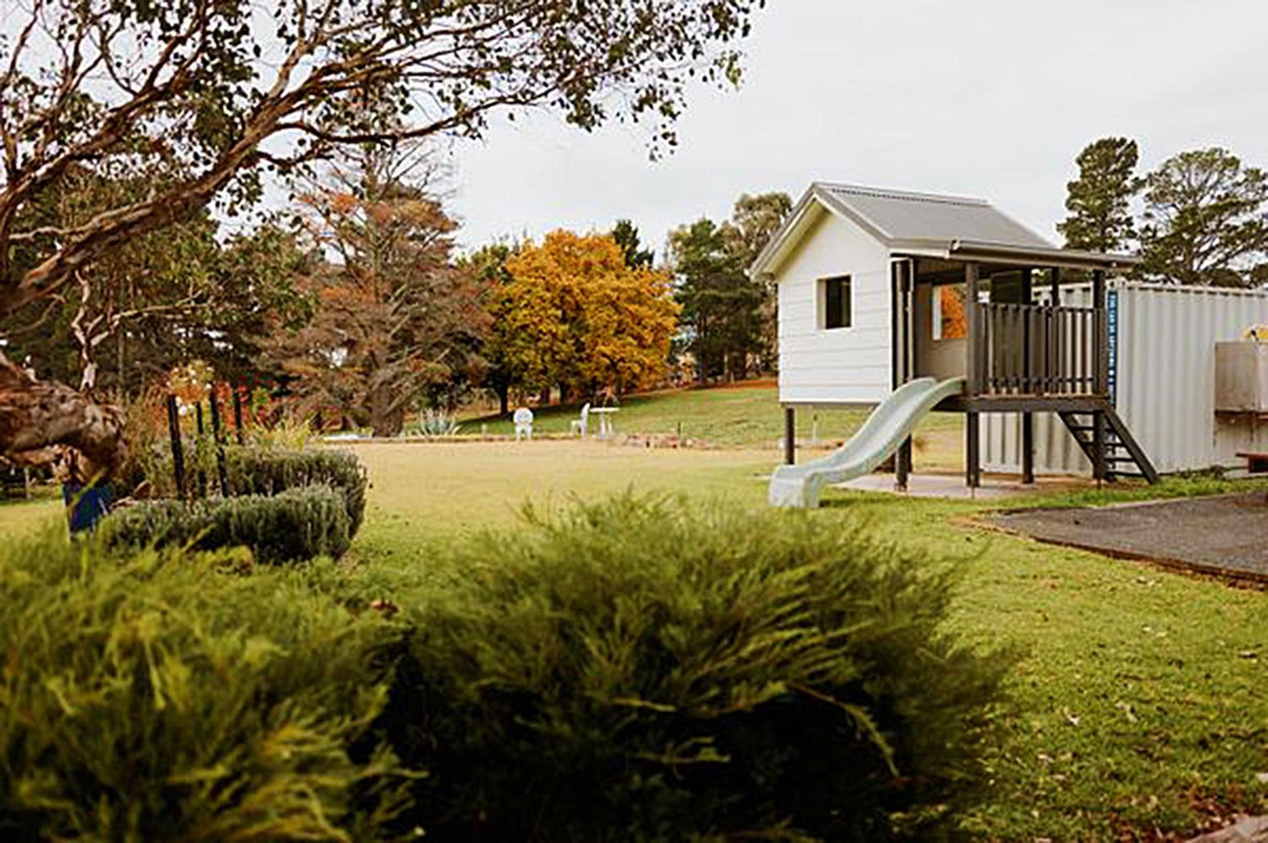 Country Cottage in Town