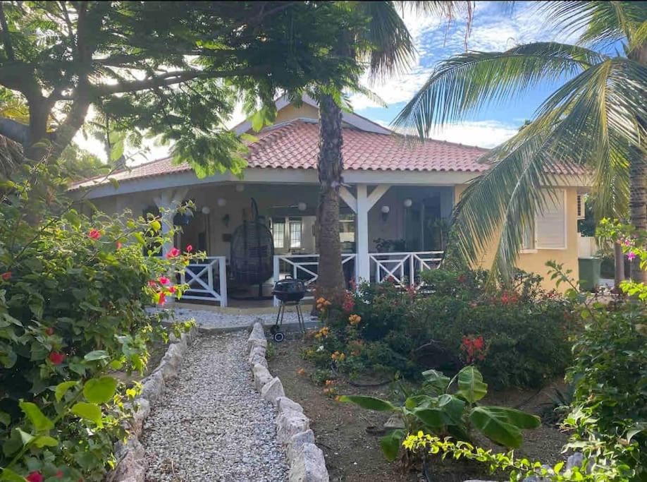 Tropisch paradijs Villa Jan Thiel Curaçao