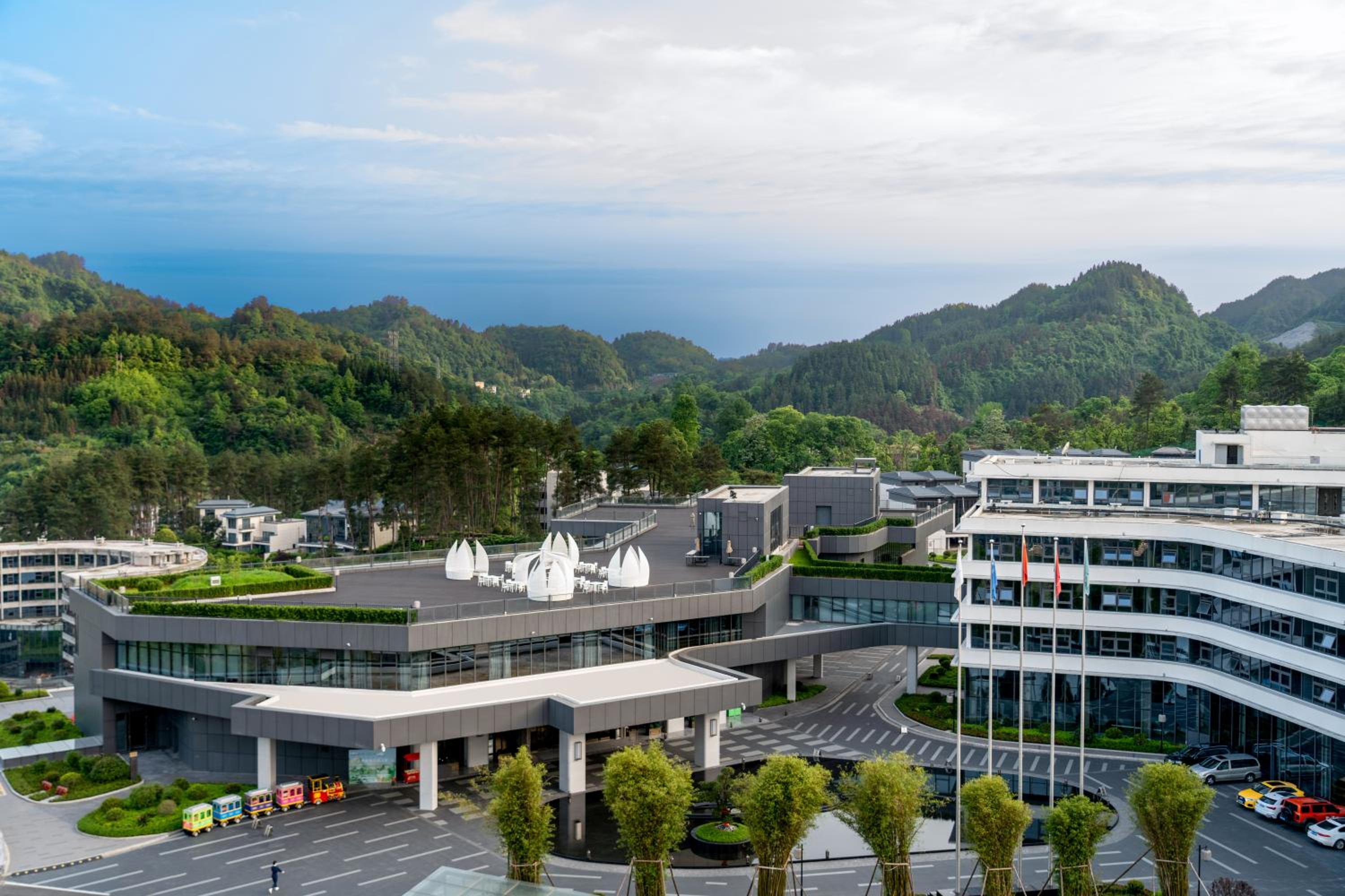 Wyndham Grand Plaza Royale Hot Springs Fenghuang