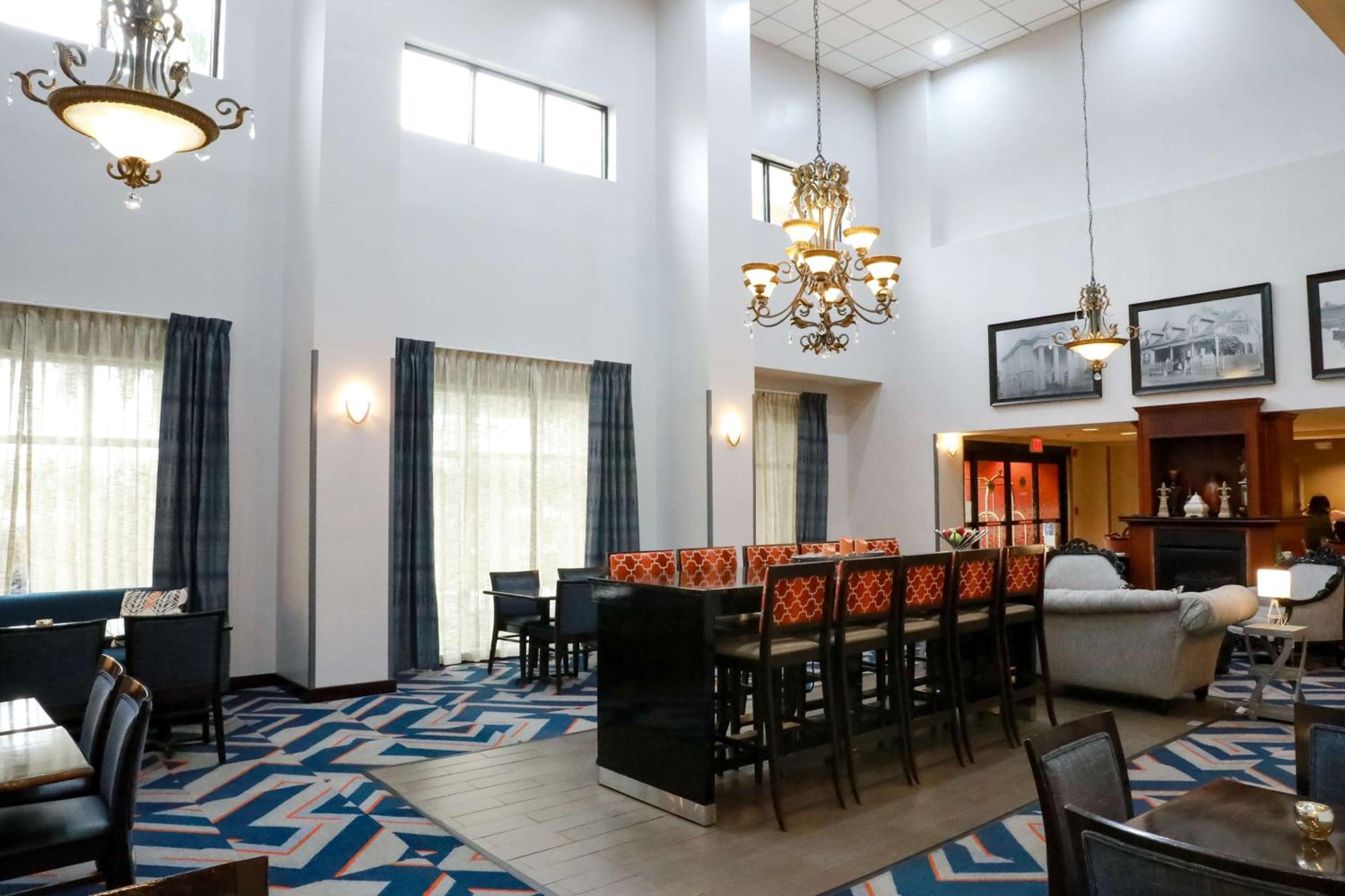 Morgan City Vacations - Hampton Inn  Suites Thibodaux - Property Image 2