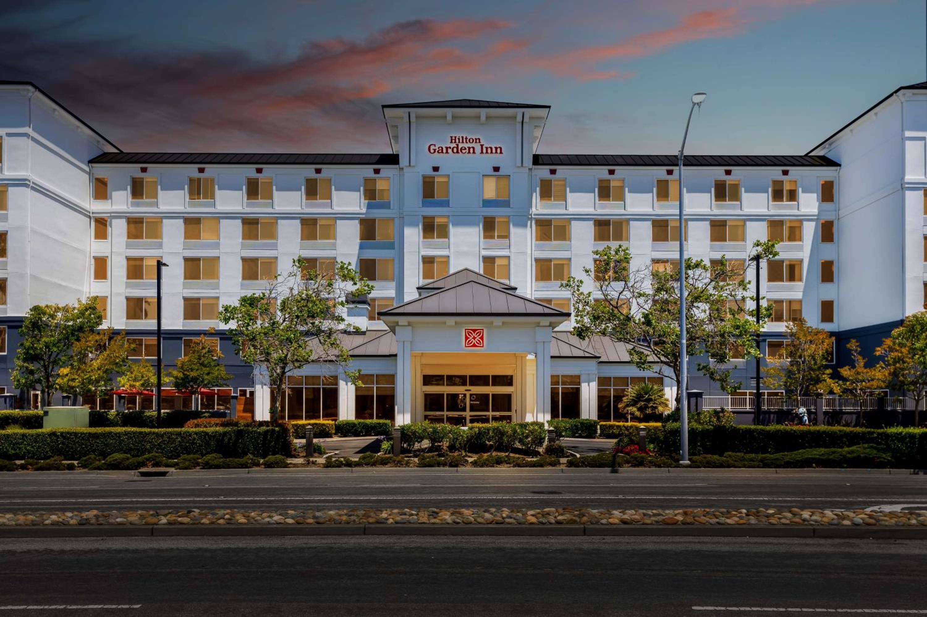 Newark Vacations - Hilton Garden Inn San Mateo - Property Image 1