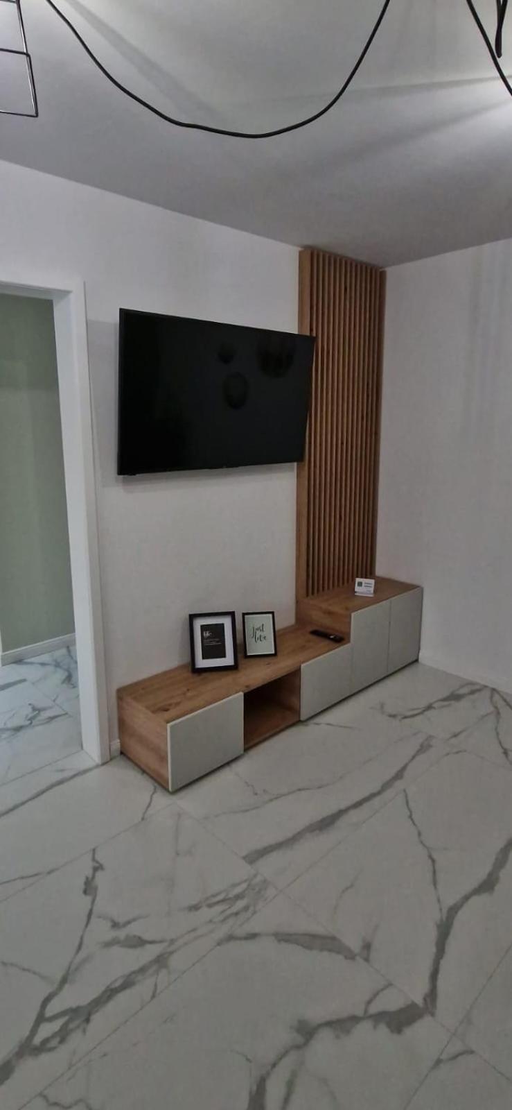 Matei Rent Apt