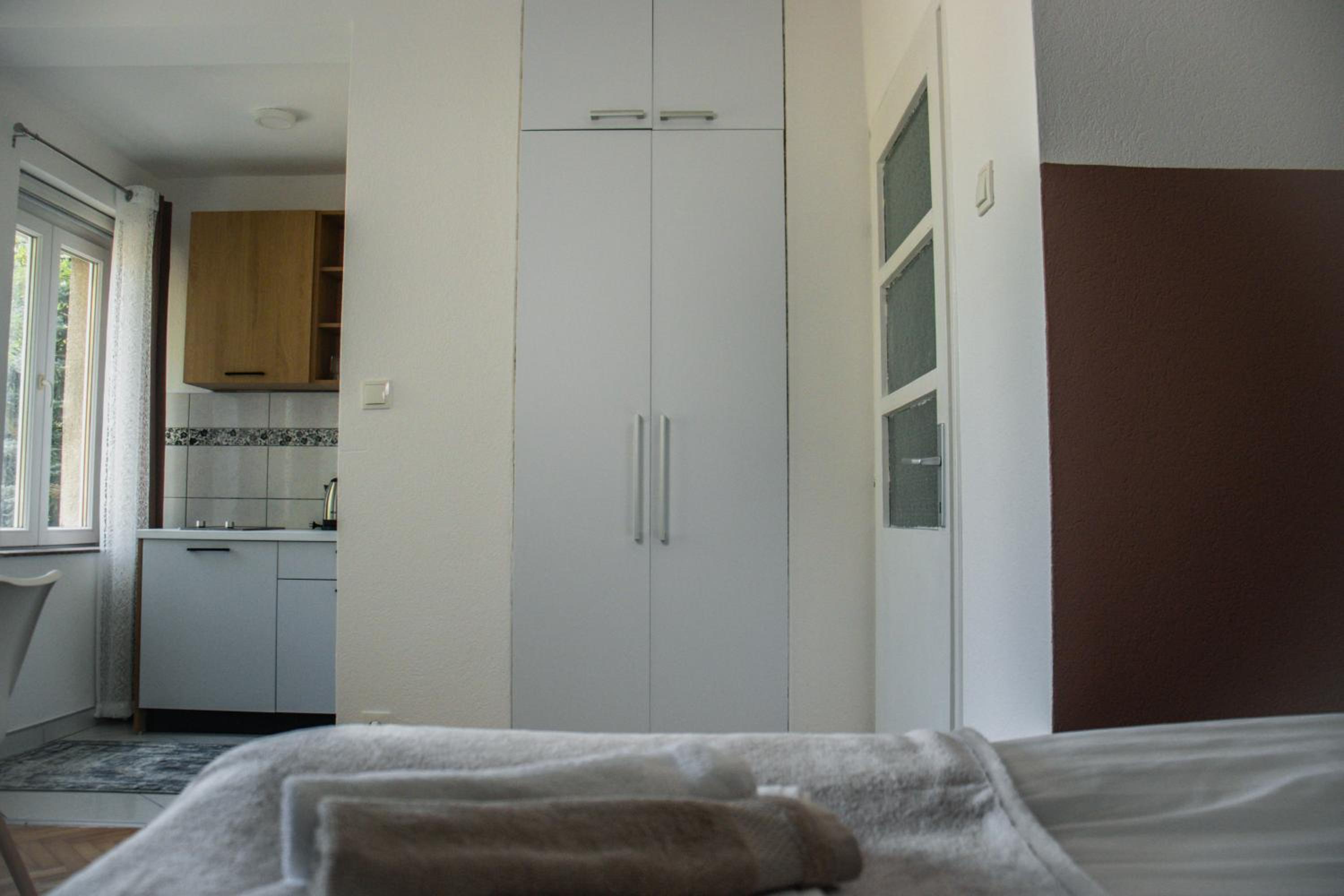 Urban Escape Studio Apartment